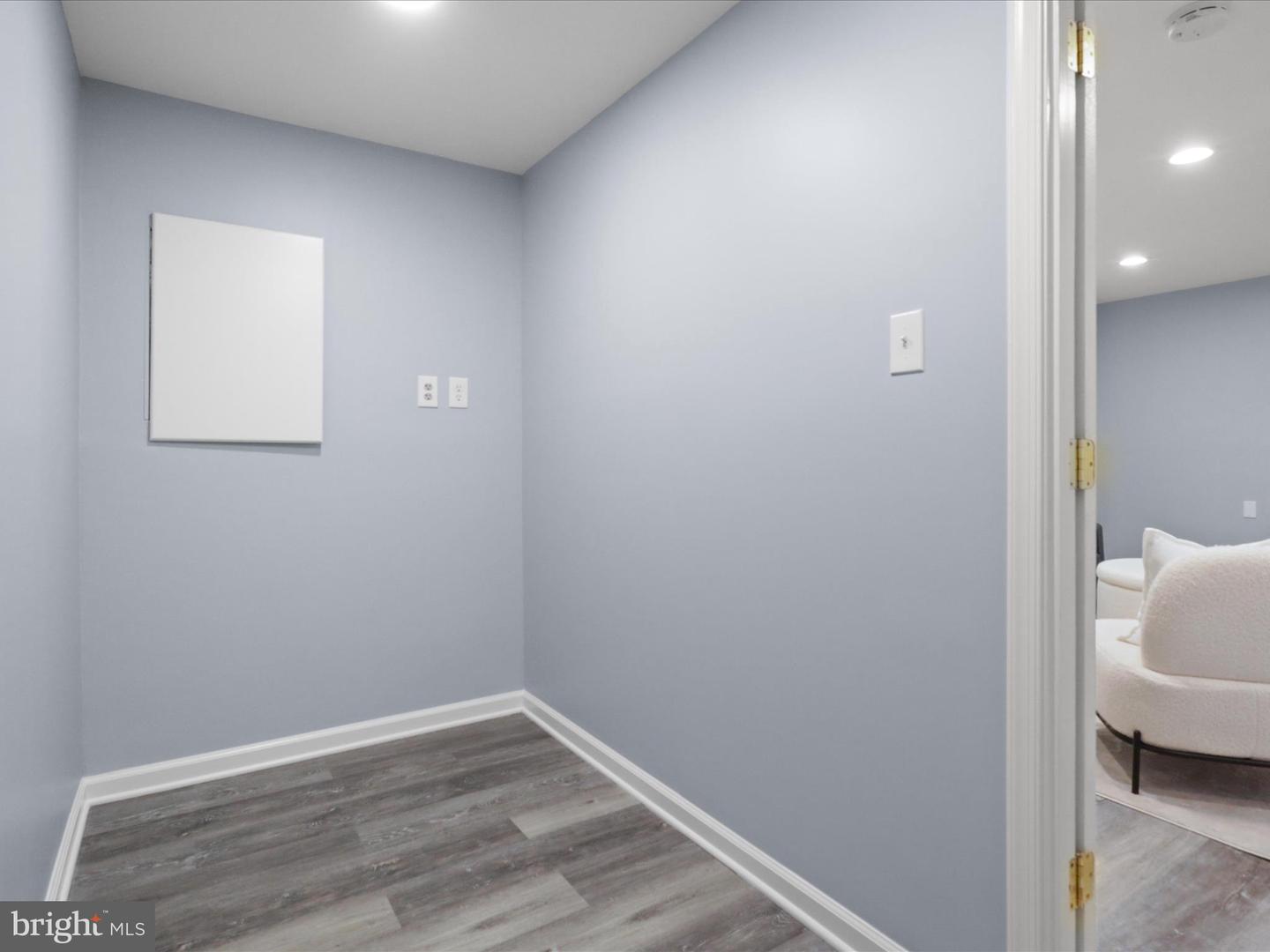 2934 EVERLEIGH WAY, FAIRFAX, Virginia 22031, 3 Bedrooms Bedrooms, 8 Rooms Rooms,3 BathroomsBathrooms,Residential,For sale,2934 EVERLEIGH WAY,VAFX2241510 MLS # VAFX2241510