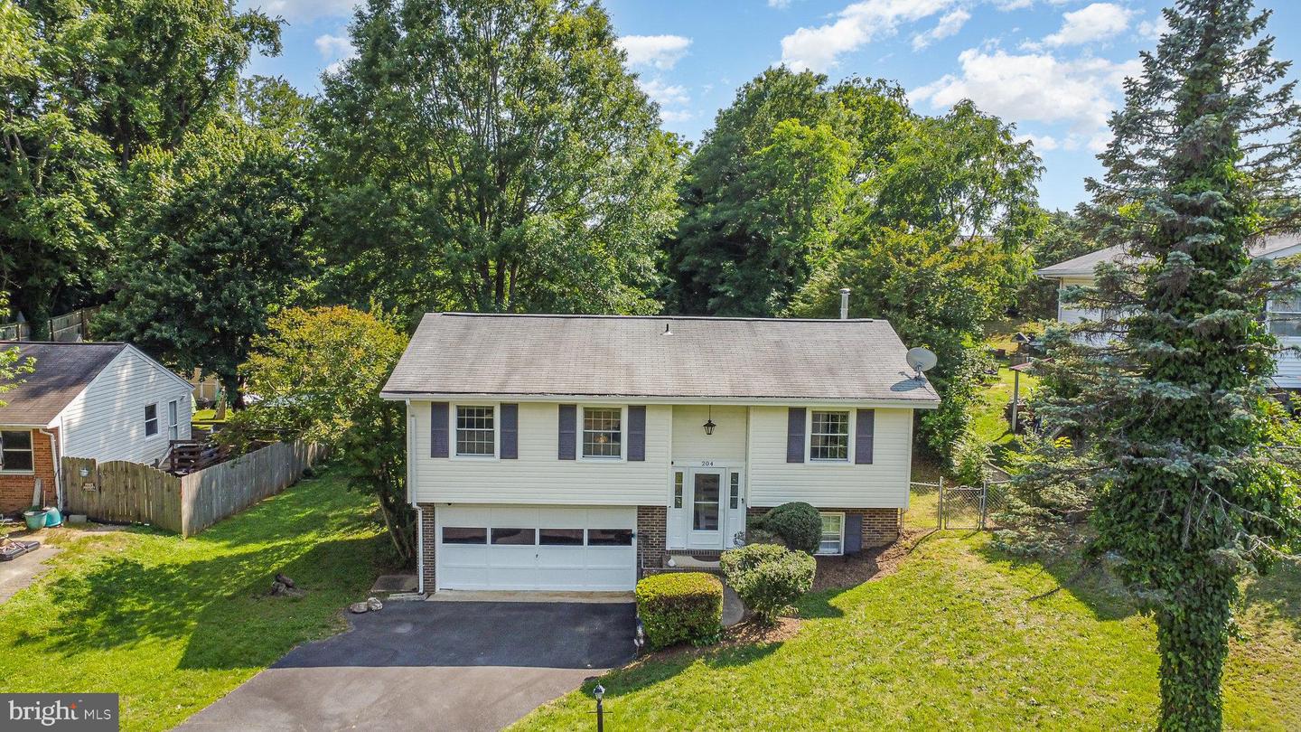 204 MORNINGSIDE DR, FREDERICKSBURG, Virginia 22401, 3 Bedrooms Bedrooms, ,1 BathroomBathrooms,Residential,For sale,204 MORNINGSIDE DR,VAFB2008242 MLS # VAFB2008242