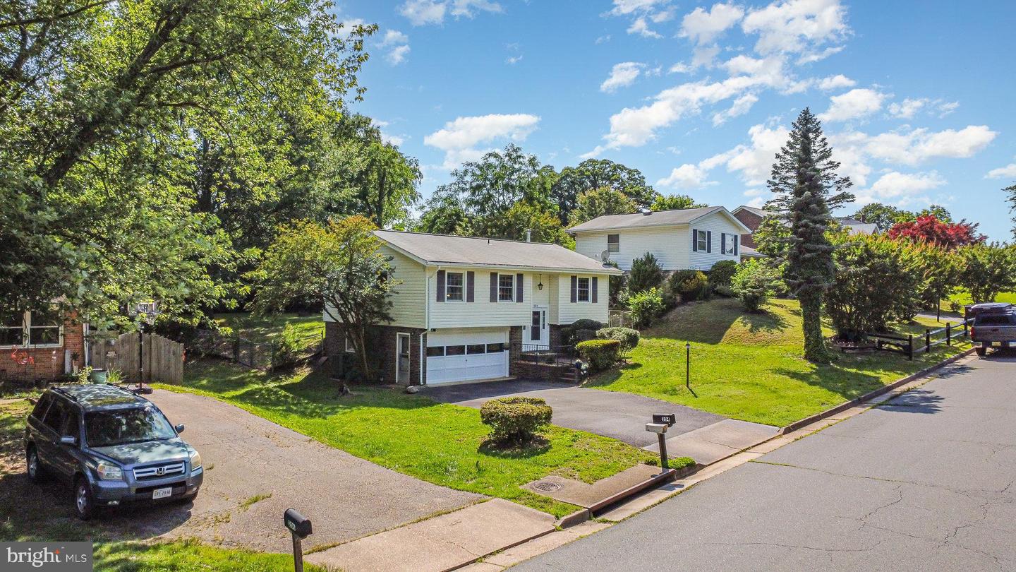 204 MORNINGSIDE DR, FREDERICKSBURG, Virginia 22401, 3 Bedrooms Bedrooms, ,1 BathroomBathrooms,Residential,For sale,204 MORNINGSIDE DR,VAFB2008242 MLS # VAFB2008242
