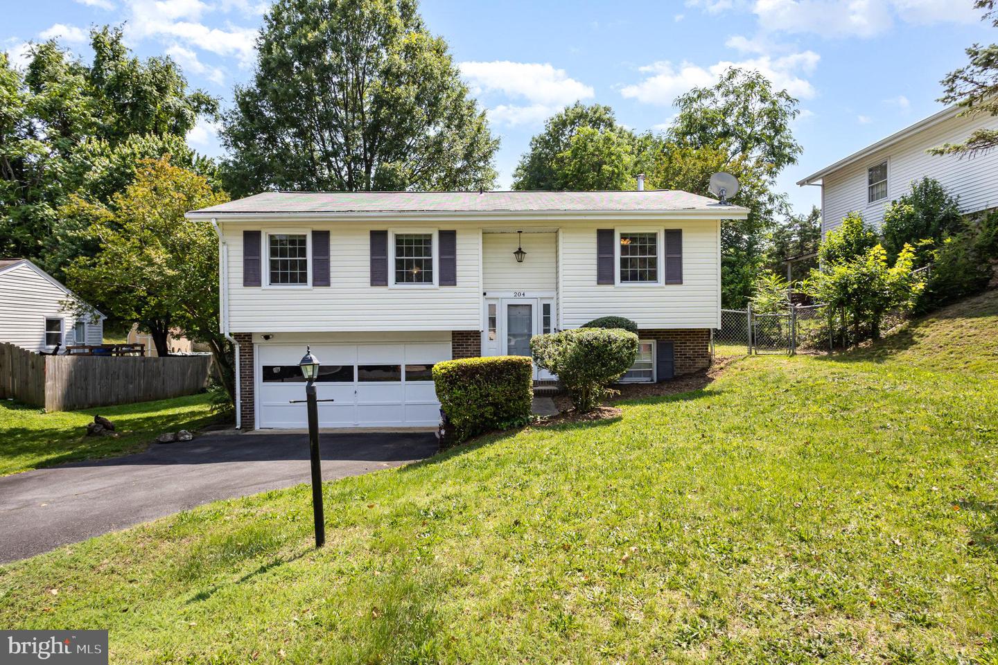 204 MORNINGSIDE DR, FREDERICKSBURG, Virginia 22401, 3 Bedrooms Bedrooms, ,1 BathroomBathrooms,Residential,For sale,204 MORNINGSIDE DR,VAFB2008242 MLS # VAFB2008242