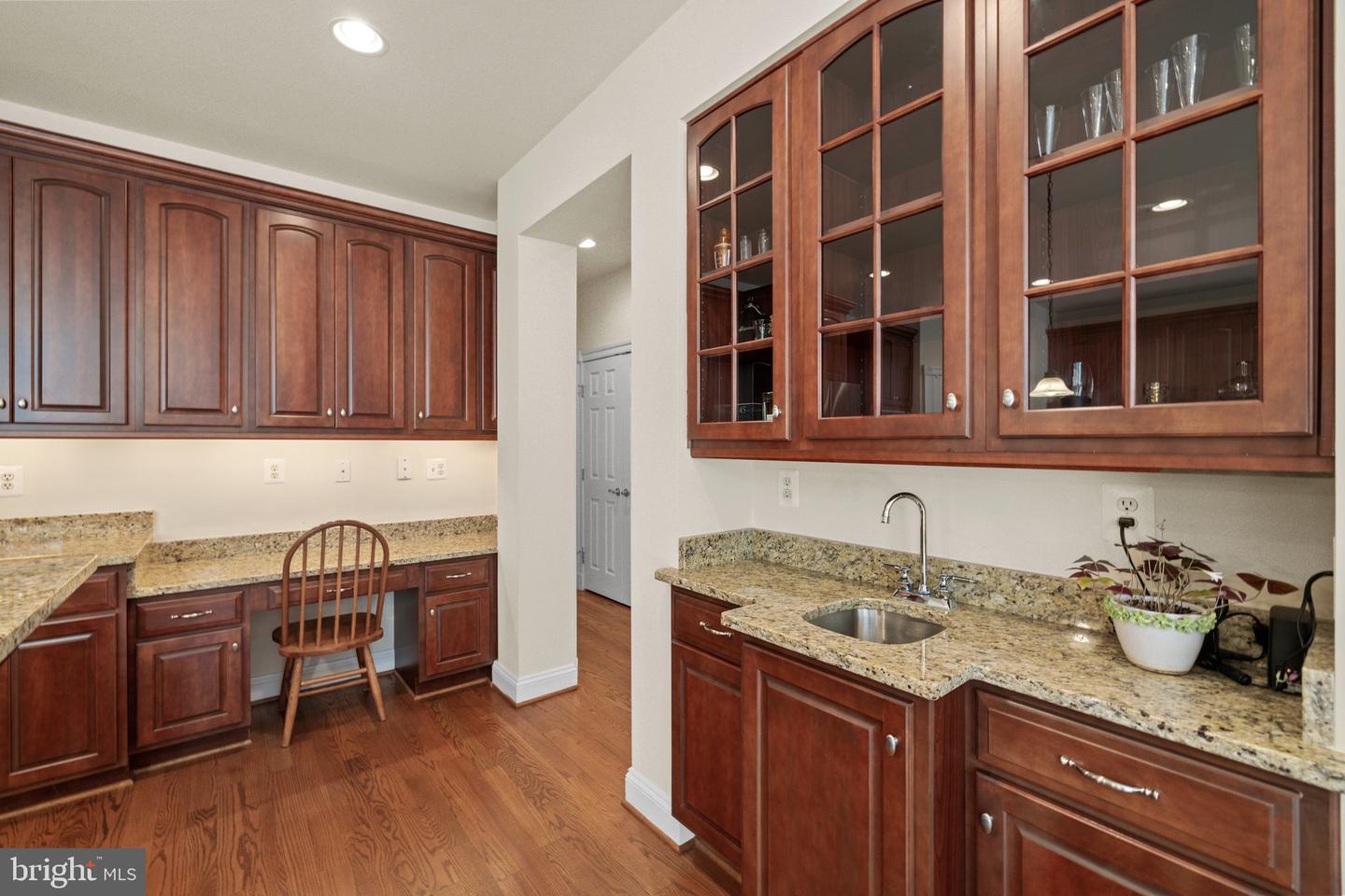 9410 OLD RESERVE WAY, FAIRFAX, Virginia 22031, 6 Bedrooms Bedrooms, ,4 BathroomsBathrooms,Residential,For sale,9410 OLD RESERVE WAY,VAFC2006328 MLS # VAFC2006328
