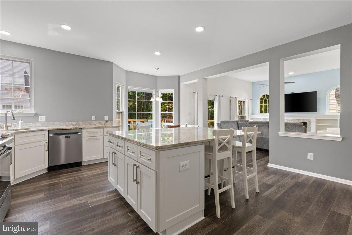 12561 GARRY GLEN DR, BRISTOW, Virginia 20136, 5 Bedrooms Bedrooms, ,3 BathroomsBathrooms,Residential,For sale,12561 GARRY GLEN DR,VAPW2095064 MLS # VAPW2095064