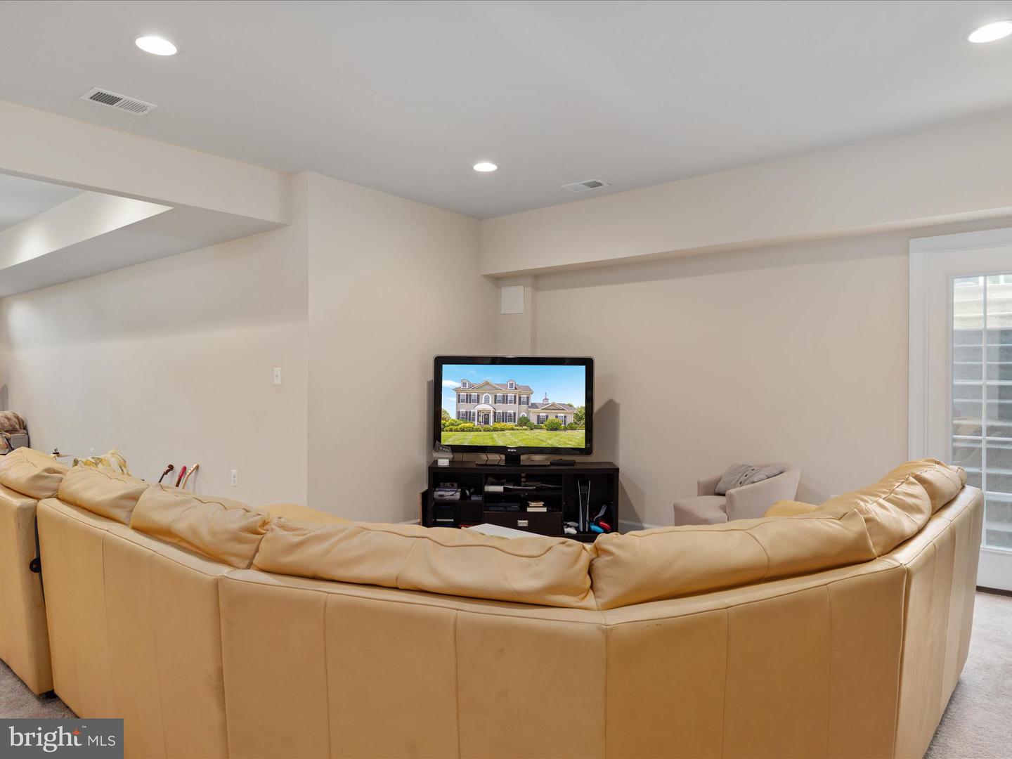 18238 WILD RASPBERRY DR, PURCELLVILLE, Virginia 20132, 4 Bedrooms Bedrooms, ,3 BathroomsBathrooms,Residential,For sale,18238 WILD RASPBERRY DR,VALO2097290 MLS # VALO2097290