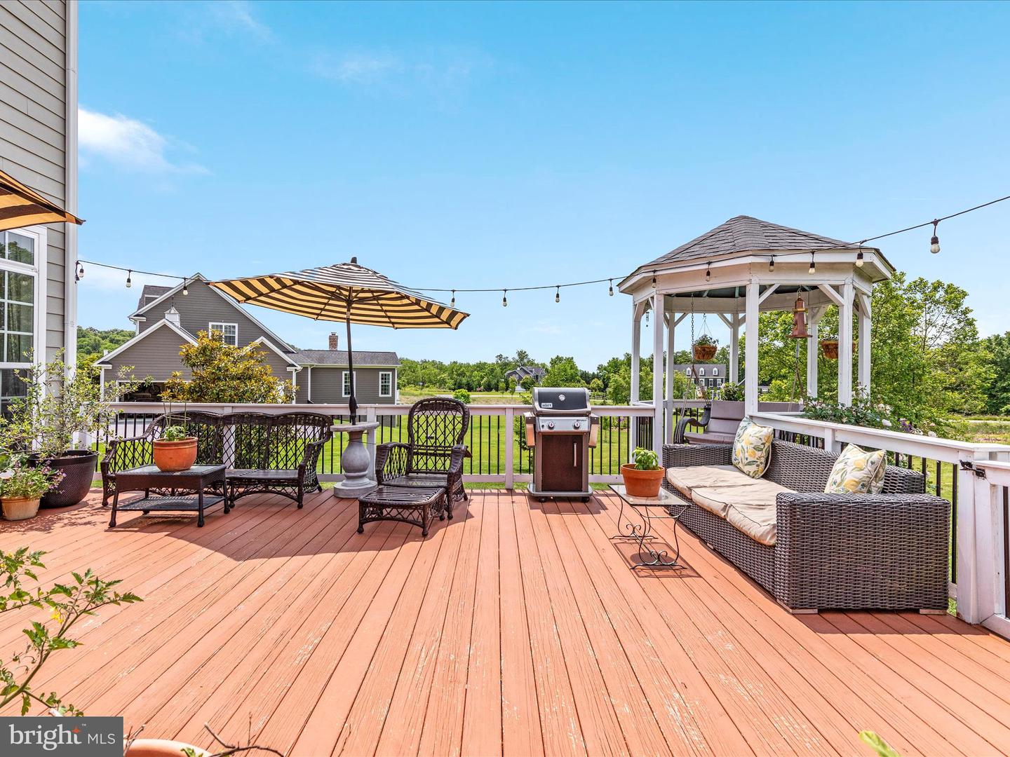 18238 WILD RASPBERRY DR, PURCELLVILLE, Virginia 20132, 4 Bedrooms Bedrooms, ,3 BathroomsBathrooms,Residential,For sale,18238 WILD RASPBERRY DR,VALO2097290 MLS # VALO2097290