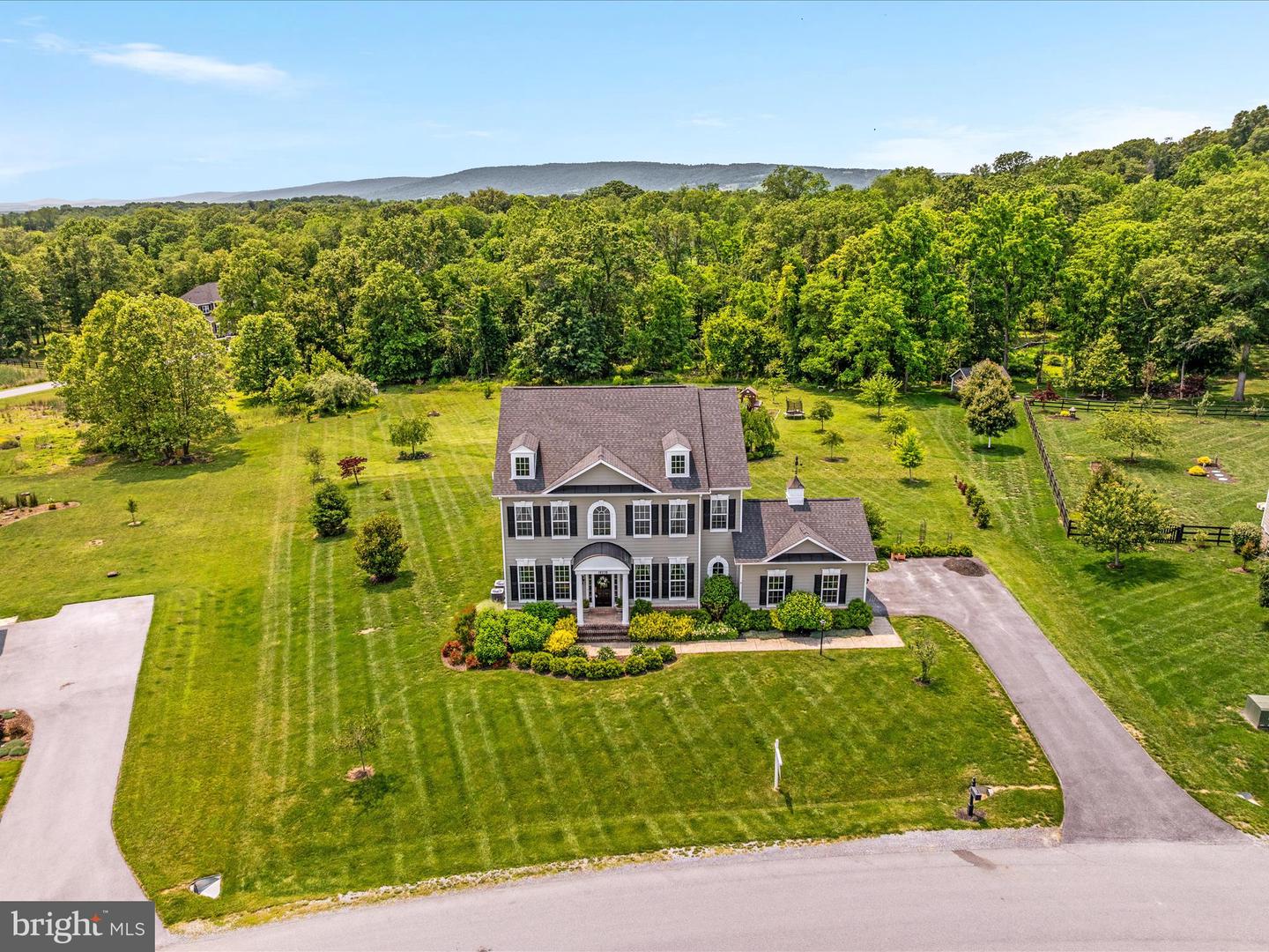 18238 WILD RASPBERRY DR, PURCELLVILLE, Virginia 20132, 4 Bedrooms Bedrooms, ,3 BathroomsBathrooms,Residential,For sale,18238 WILD RASPBERRY DR,VALO2097290 MLS # VALO2097290