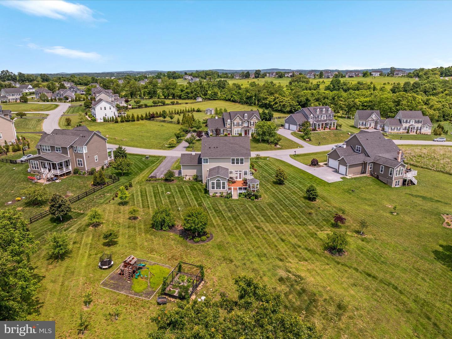 18238 WILD RASPBERRY DR, PURCELLVILLE, Virginia 20132, 4 Bedrooms Bedrooms, ,3 BathroomsBathrooms,Residential,For sale,18238 WILD RASPBERRY DR,VALO2097290 MLS # VALO2097290