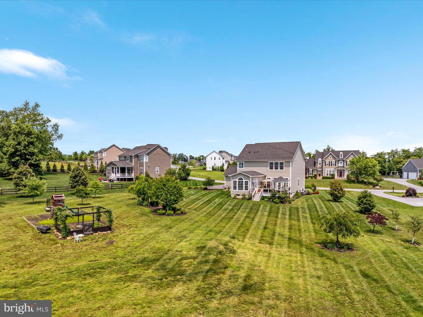 18238 WILD RASPBERRY DR, PURCELLVILLE, Virginia 20132, 4 Bedrooms Bedrooms, ,3 BathroomsBathrooms,Residential,For sale,18238 WILD RASPBERRY DR,VALO2097290 MLS # VALO2097290