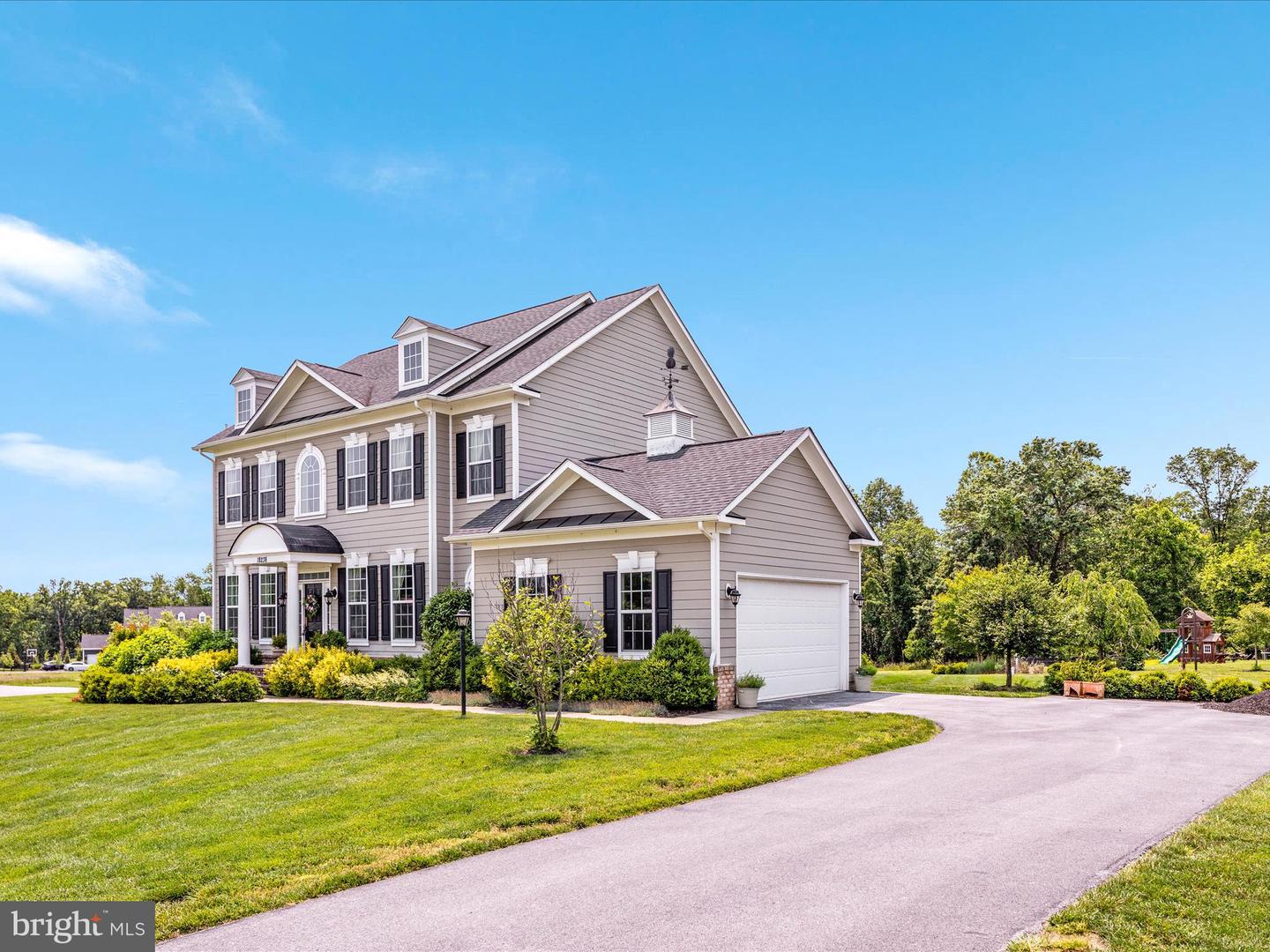 18238 WILD RASPBERRY DR, PURCELLVILLE, Virginia 20132, 4 Bedrooms Bedrooms, ,3 BathroomsBathrooms,Residential,For sale,18238 WILD RASPBERRY DR,VALO2097290 MLS # VALO2097290