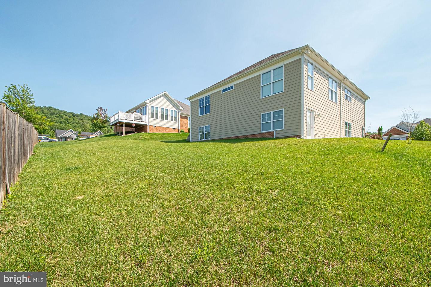 1332 IMBODEN DR, FRONT ROYAL, Virginia 22630, 3 Bedrooms Bedrooms, ,2 BathroomsBathrooms,Residential,For sale,1332 IMBODEN DR,VAWR2011214 MLS # VAWR2011214