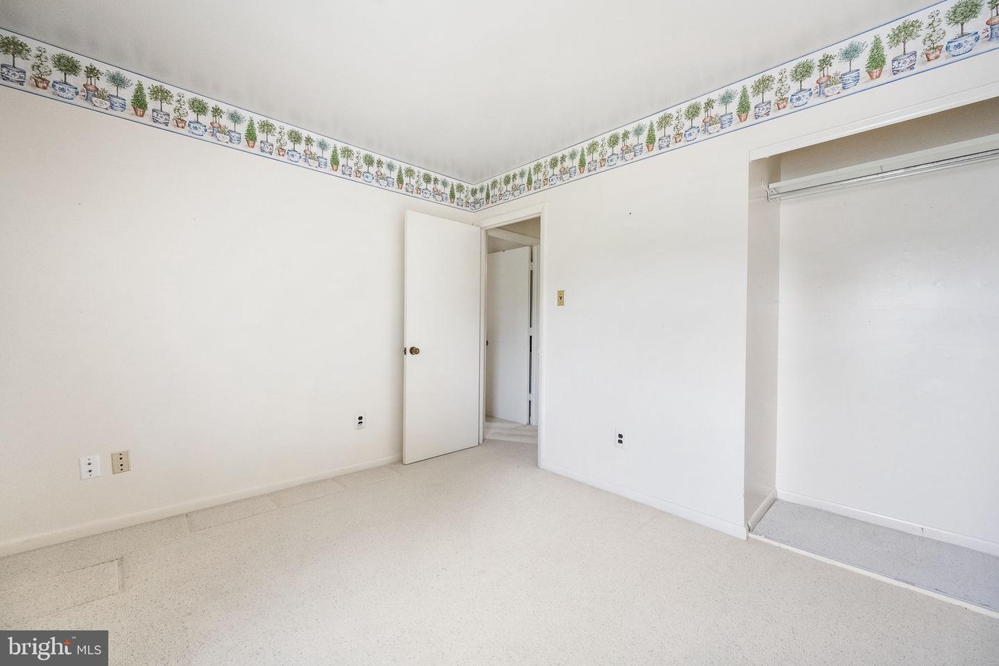 1213 TERRYLYNN CT, HERNDON, Virginia 20170, 4 Bedrooms Bedrooms, ,2 BathroomsBathrooms,Residential,For sale,1213 TERRYLYNN CT,VAFX2242040 MLS # VAFX2242040