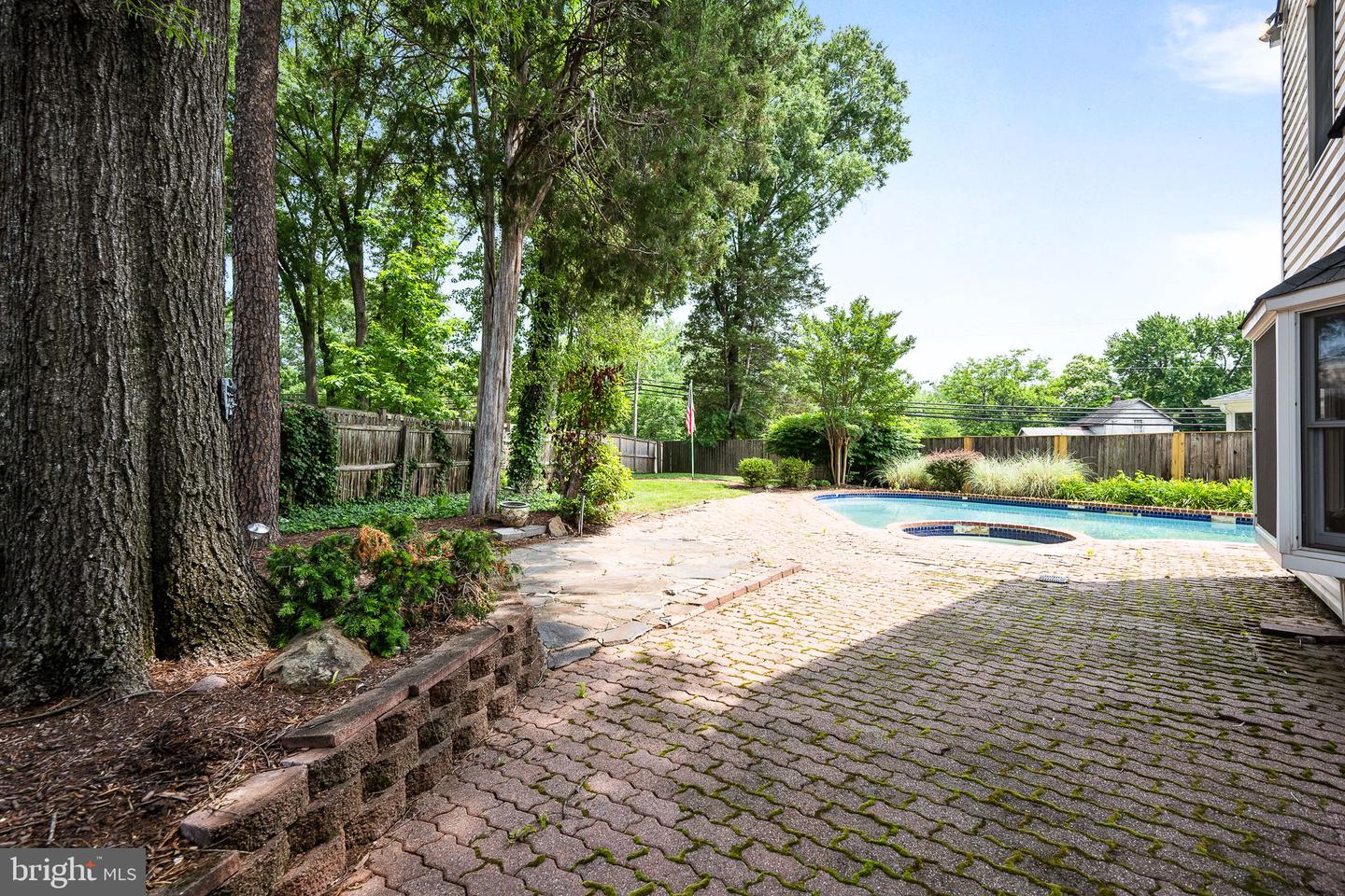 1213 TERRYLYNN CT, HERNDON, Virginia 20170, 4 Bedrooms Bedrooms, ,2 BathroomsBathrooms,Residential,For sale,1213 TERRYLYNN CT,VAFX2242040 MLS # VAFX2242040