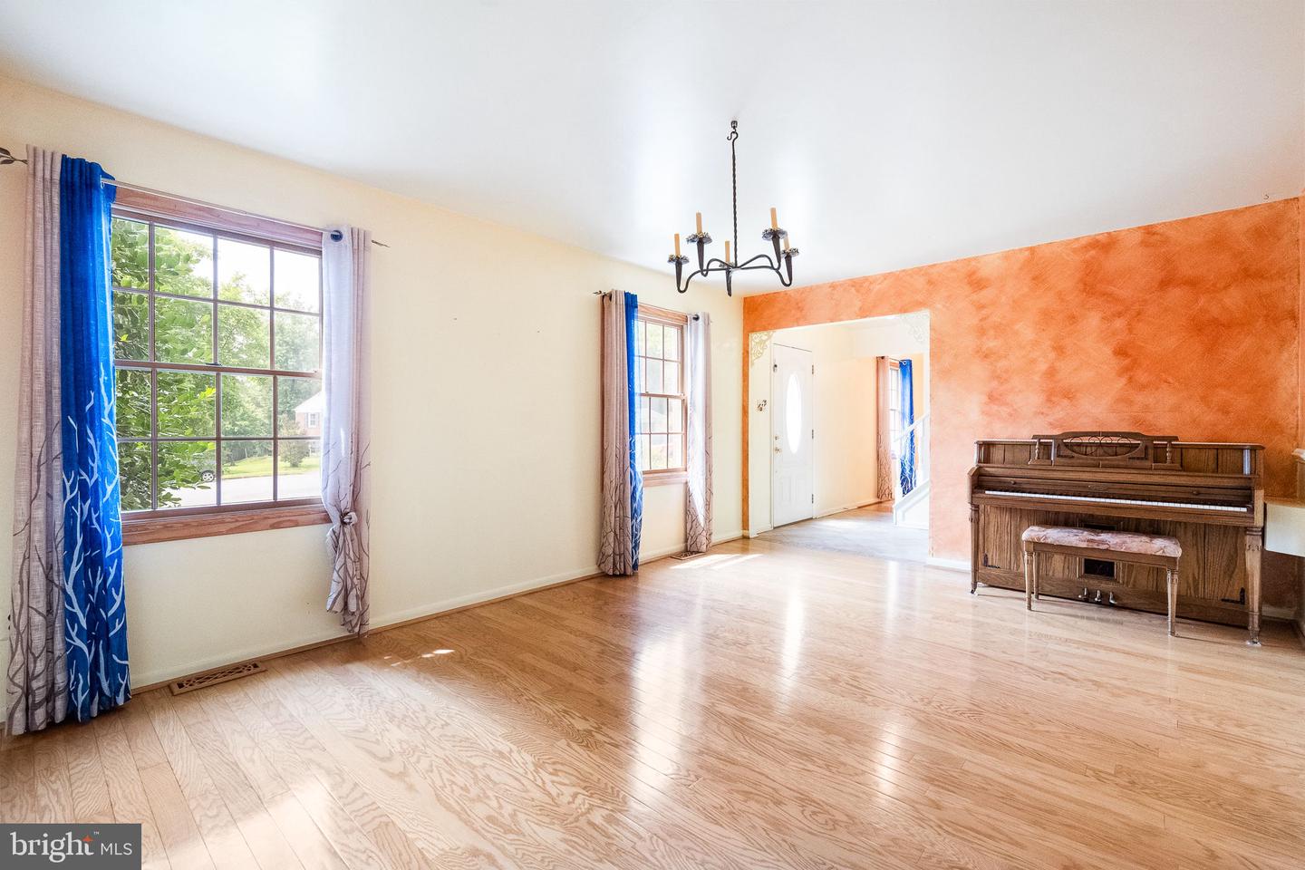 1213 TERRYLYNN CT, HERNDON, Virginia 20170, 4 Bedrooms Bedrooms, ,2 BathroomsBathrooms,Residential,For sale,1213 TERRYLYNN CT,VAFX2242040 MLS # VAFX2242040