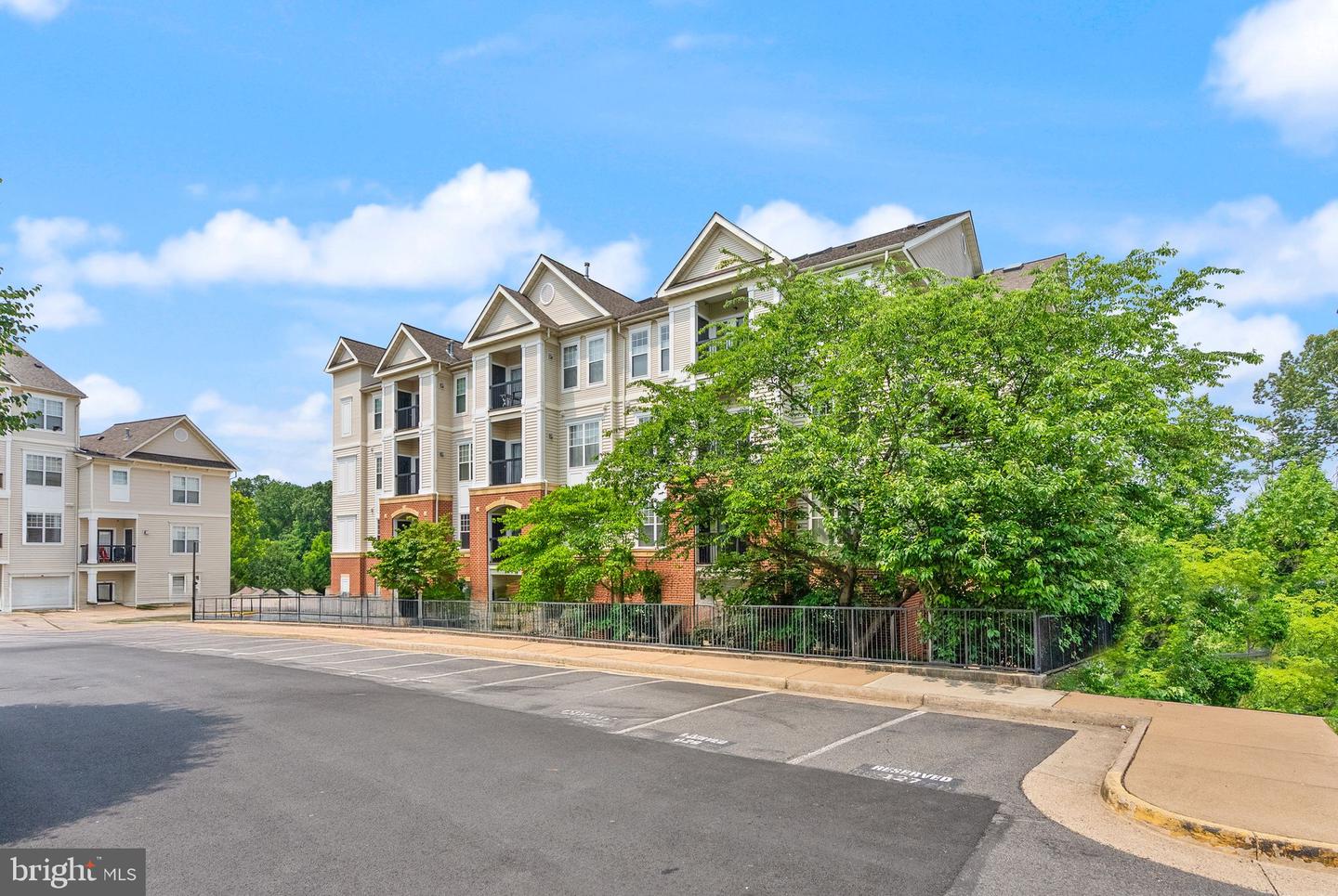 11320 ARISTOTLE DR #4-305, FAIRFAX, Virginia 22030, 2 Bedrooms Bedrooms, ,2 BathroomsBathrooms,Residential,For sale,11320 ARISTOTLE DR #4-305,VAFX2242110 MLS # VAFX2242110