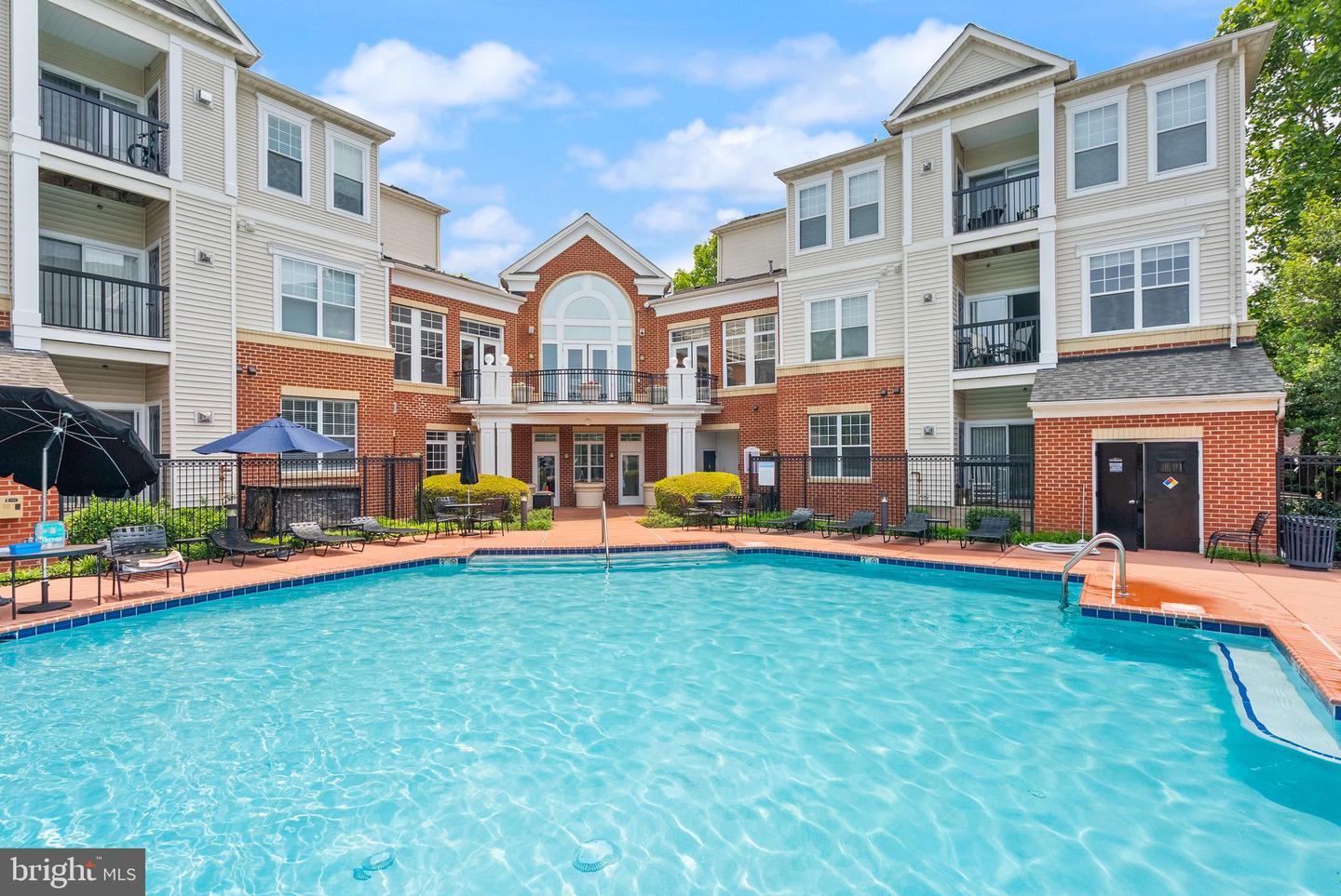 11320 ARISTOTLE DR #4-305, FAIRFAX, Virginia 22030, 2 Bedrooms Bedrooms, ,2 BathroomsBathrooms,Residential,For sale,11320 ARISTOTLE DR #4-305,VAFX2242110 MLS # VAFX2242110