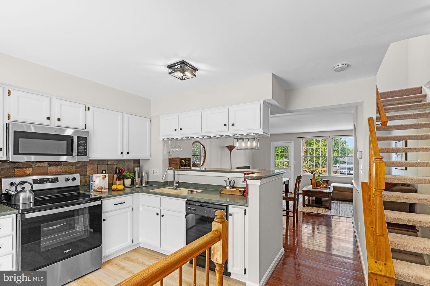 6582 SKYLEMAR TRL, CENTREVILLE, Virginia 20121, 2 Bedrooms Bedrooms, ,2 BathroomsBathrooms,Residential,For sale,6582 SKYLEMAR TRL,VAFX2242126 MLS # VAFX2242126