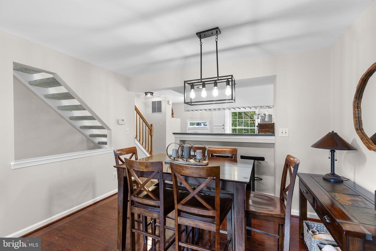 6582 SKYLEMAR TRL, CENTREVILLE, Virginia 20121, 2 Bedrooms Bedrooms, ,2 BathroomsBathrooms,Residential,For sale,6582 SKYLEMAR TRL,VAFX2242126 MLS # VAFX2242126