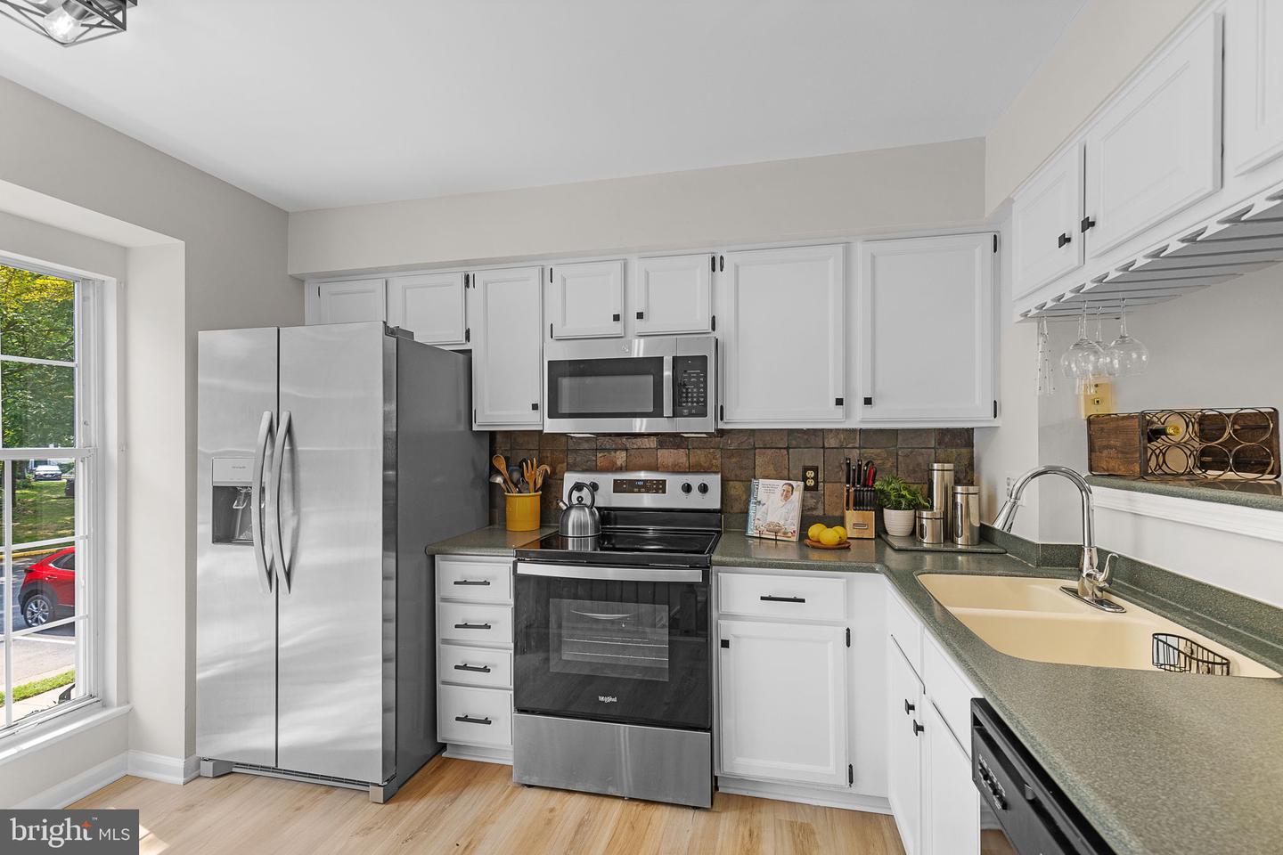 6582 SKYLEMAR TRL, CENTREVILLE, Virginia 20121, 2 Bedrooms Bedrooms, ,2 BathroomsBathrooms,Residential,For sale,6582 SKYLEMAR TRL,VAFX2242126 MLS # VAFX2242126