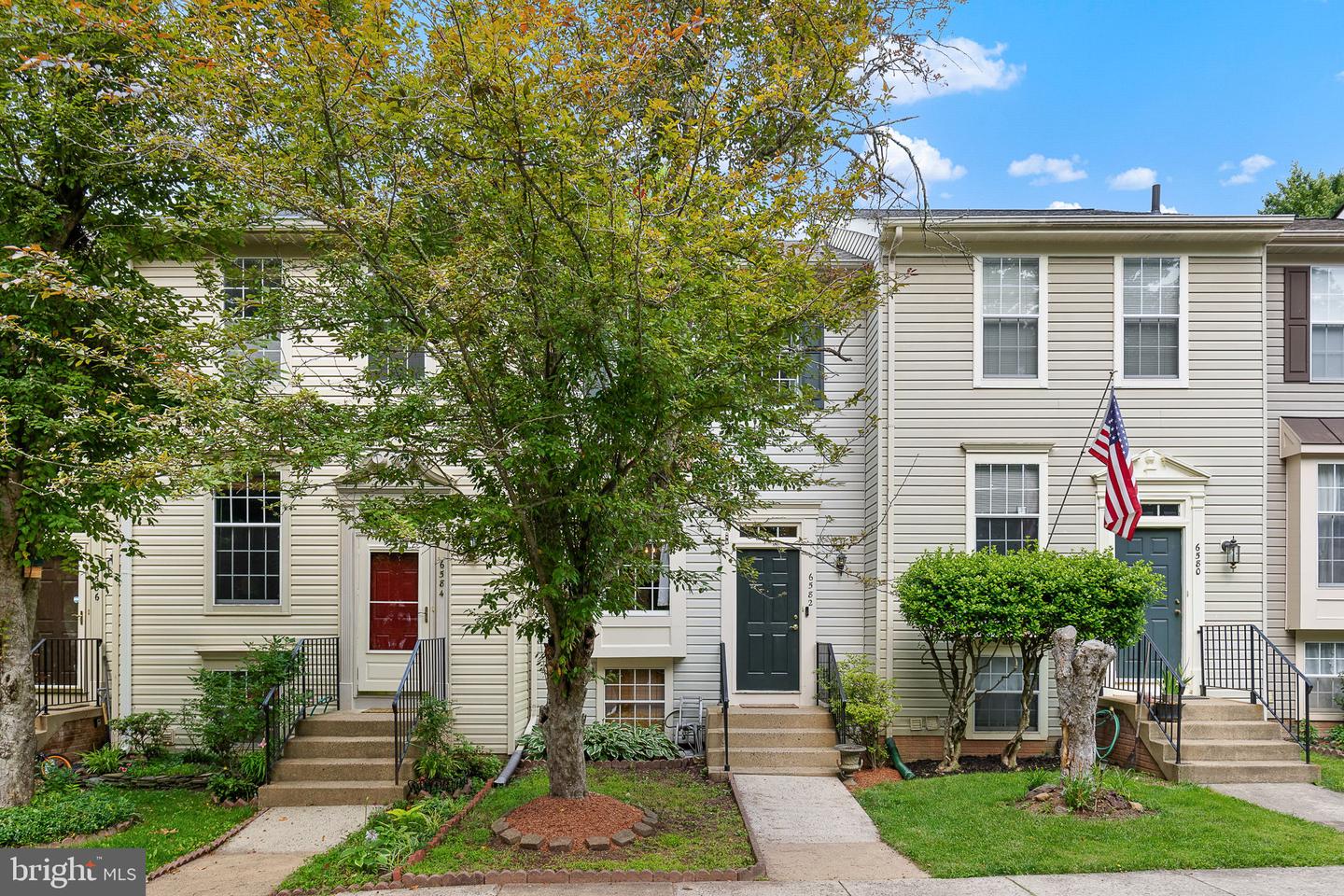 6582 SKYLEMAR TRL, CENTREVILLE, Virginia 20121, 2 Bedrooms Bedrooms, ,2 BathroomsBathrooms,Residential,For sale,6582 SKYLEMAR TRL,VAFX2242126 MLS # VAFX2242126