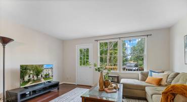 6582 SKYLEMAR TRL, CENTREVILLE, Virginia 20121, 2 Bedrooms Bedrooms, ,2 BathroomsBathrooms,Residential,For sale,6582 SKYLEMAR TRL,VAFX2242126 MLS # VAFX2242126