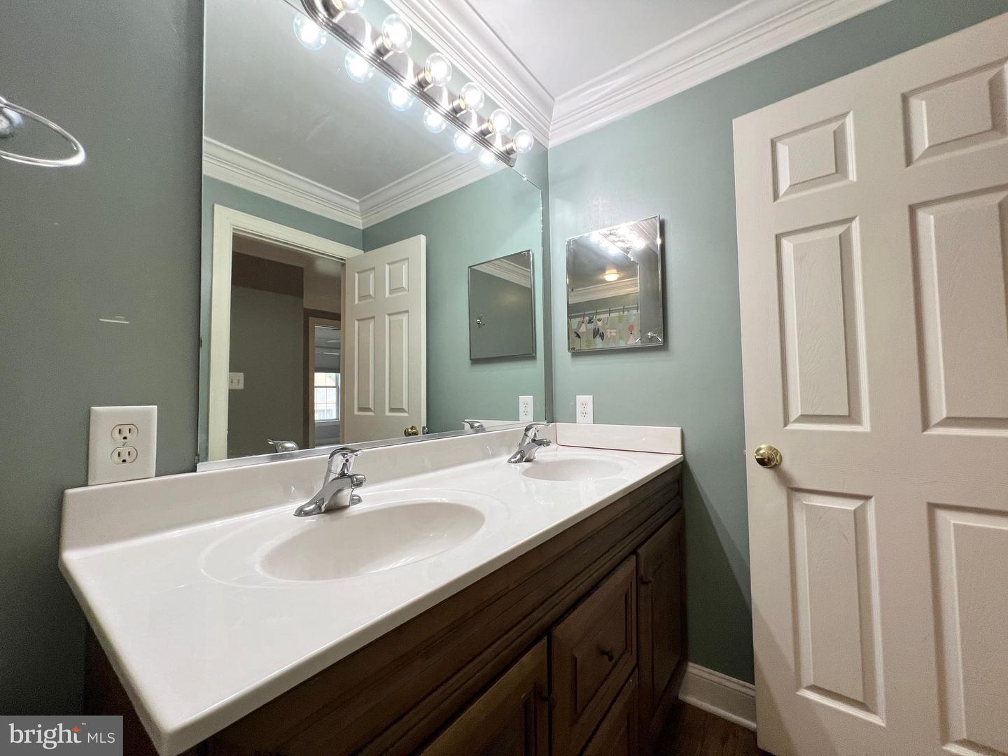 126 GREENWAY ST, FREDERICKSBURG, Virginia 22405, 4 Bedrooms Bedrooms, ,3 BathroomsBathrooms,Residential,For sale,126 GREENWAY ST,VAST2039056 MLS # VAST2039056