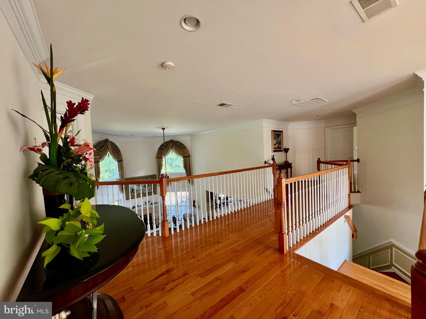 4718 VILLAGE DR, FAIRFAX, Virginia 22030, 5 Bedrooms Bedrooms, ,4 BathroomsBathrooms,Residential,For sale,4718 VILLAGE DR,VAFX2242300 MLS # VAFX2242300