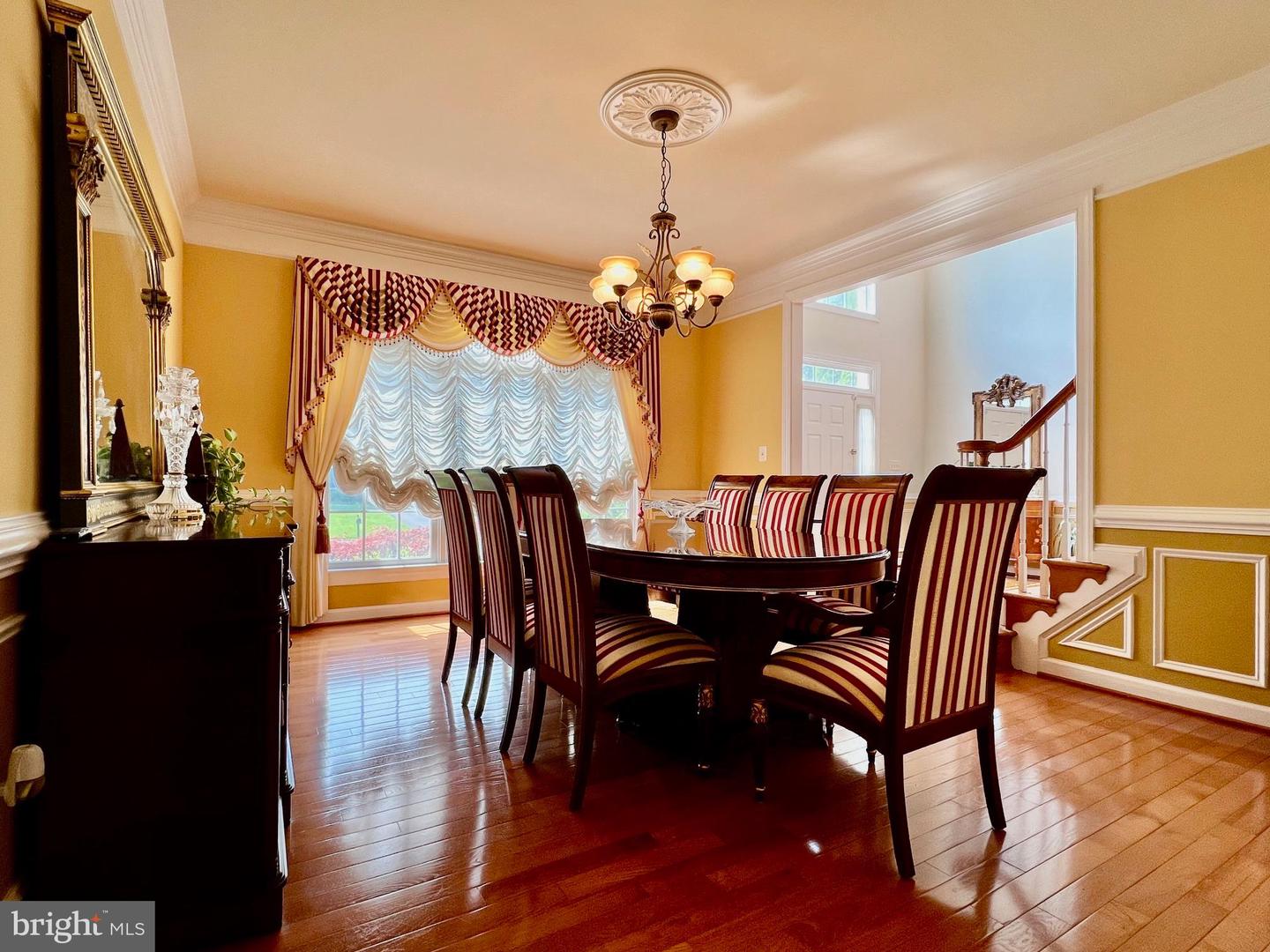 4718 VILLAGE DR, FAIRFAX, Virginia 22030, 5 Bedrooms Bedrooms, ,4 BathroomsBathrooms,Residential,For sale,4718 VILLAGE DR,VAFX2242300 MLS # VAFX2242300