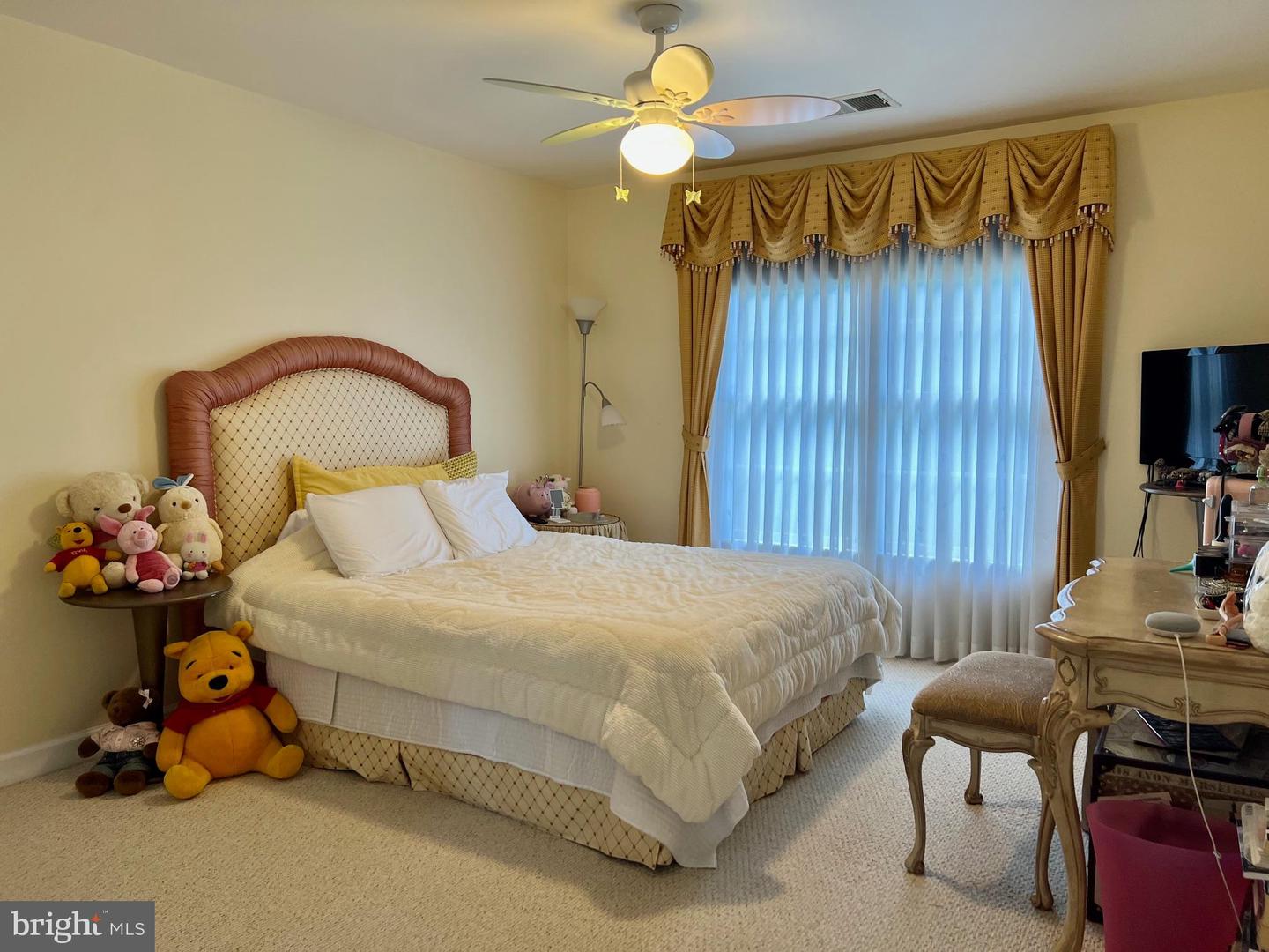 4718 VILLAGE DR, FAIRFAX, Virginia 22030, 5 Bedrooms Bedrooms, ,4 BathroomsBathrooms,Residential,For sale,4718 VILLAGE DR,VAFX2242300 MLS # VAFX2242300