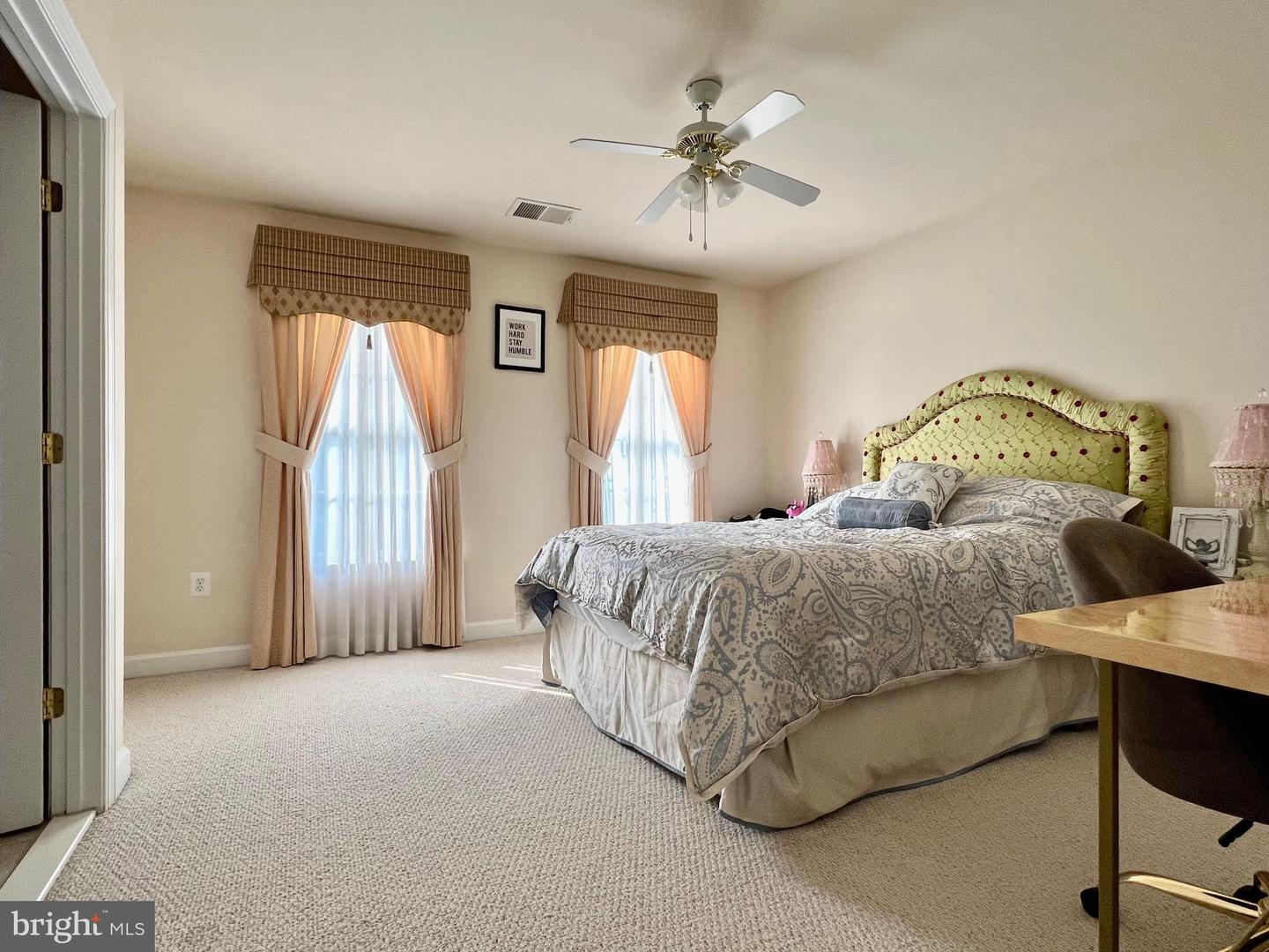 4718 VILLAGE DR, FAIRFAX, Virginia 22030, 5 Bedrooms Bedrooms, ,4 BathroomsBathrooms,Residential,For sale,4718 VILLAGE DR,VAFX2242300 MLS # VAFX2242300