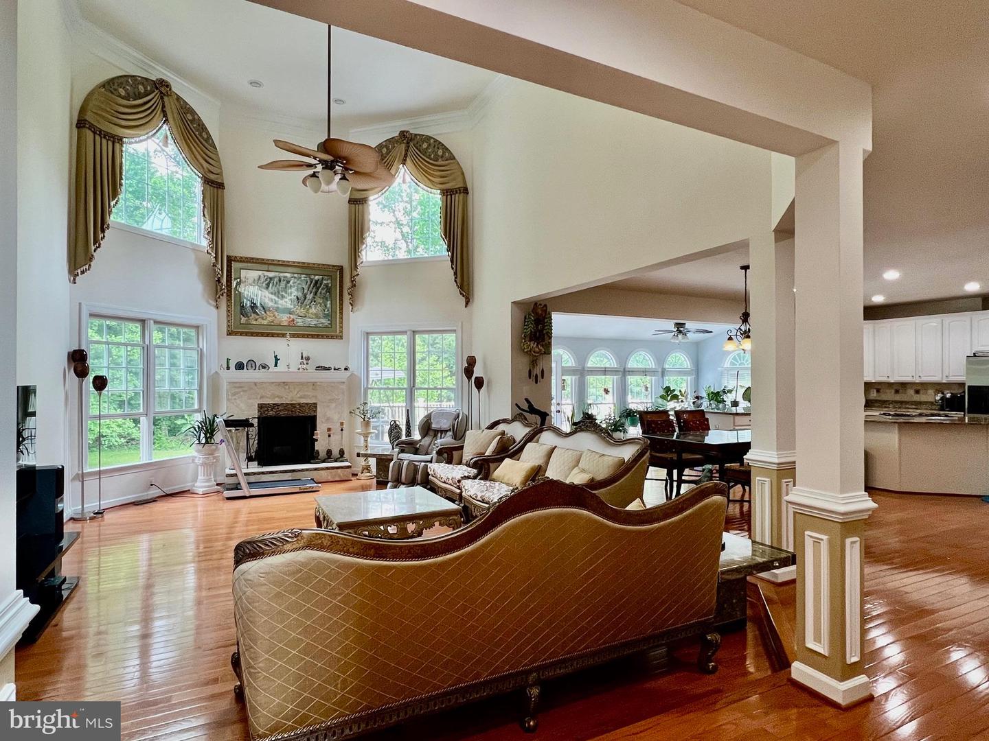 4718 VILLAGE DR, FAIRFAX, Virginia 22030, 5 Bedrooms Bedrooms, ,4 BathroomsBathrooms,Residential,For sale,4718 VILLAGE DR,VAFX2242300 MLS # VAFX2242300