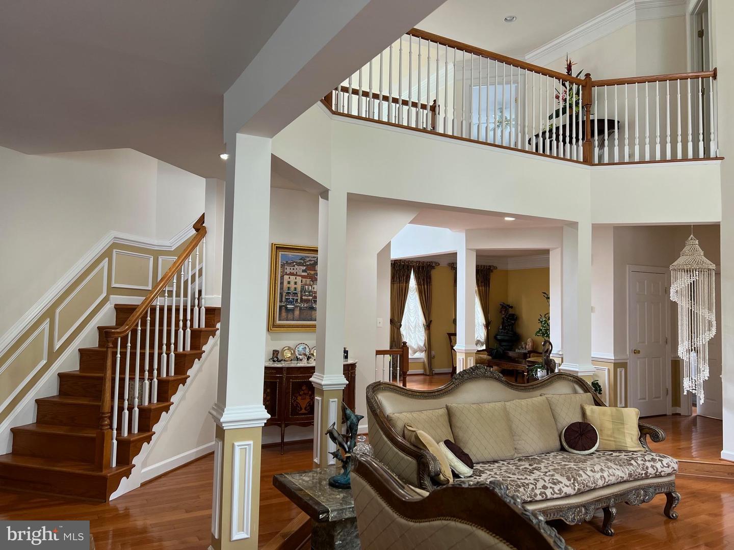 4718 VILLAGE DR, FAIRFAX, Virginia 22030, 5 Bedrooms Bedrooms, ,4 BathroomsBathrooms,Residential,For sale,4718 VILLAGE DR,VAFX2242300 MLS # VAFX2242300