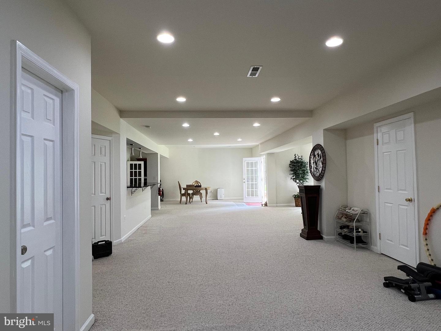 4718 VILLAGE DR, FAIRFAX, Virginia 22030, 5 Bedrooms Bedrooms, ,4 BathroomsBathrooms,Residential,For sale,4718 VILLAGE DR,VAFX2242300 MLS # VAFX2242300