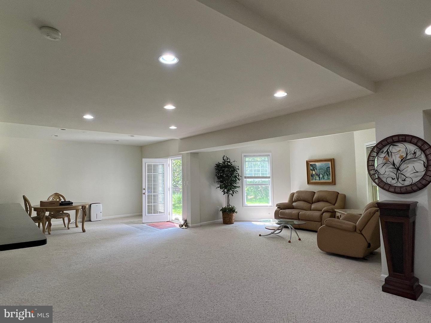 4718 VILLAGE DR, FAIRFAX, Virginia 22030, 5 Bedrooms Bedrooms, ,4 BathroomsBathrooms,Residential,For sale,4718 VILLAGE DR,VAFX2242300 MLS # VAFX2242300