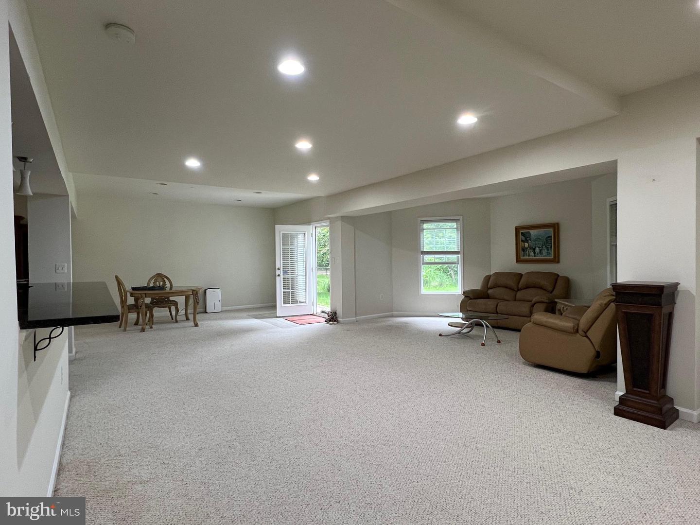 4718 VILLAGE DR, FAIRFAX, Virginia 22030, 5 Bedrooms Bedrooms, ,4 BathroomsBathrooms,Residential,For sale,4718 VILLAGE DR,VAFX2242300 MLS # VAFX2242300