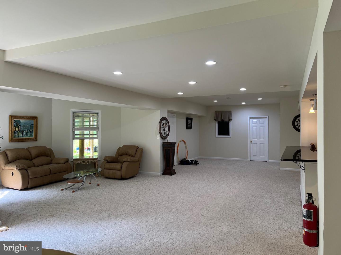 4718 VILLAGE DR, FAIRFAX, Virginia 22030, 5 Bedrooms Bedrooms, ,4 BathroomsBathrooms,Residential,For sale,4718 VILLAGE DR,VAFX2242300 MLS # VAFX2242300