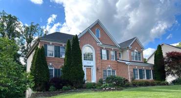 4718 VILLAGE DR, FAIRFAX, Virginia 22030, 5 Bedrooms Bedrooms, ,4 BathroomsBathrooms,Residential,For sale,4718 VILLAGE DR,VAFX2242300 MLS # VAFX2242300