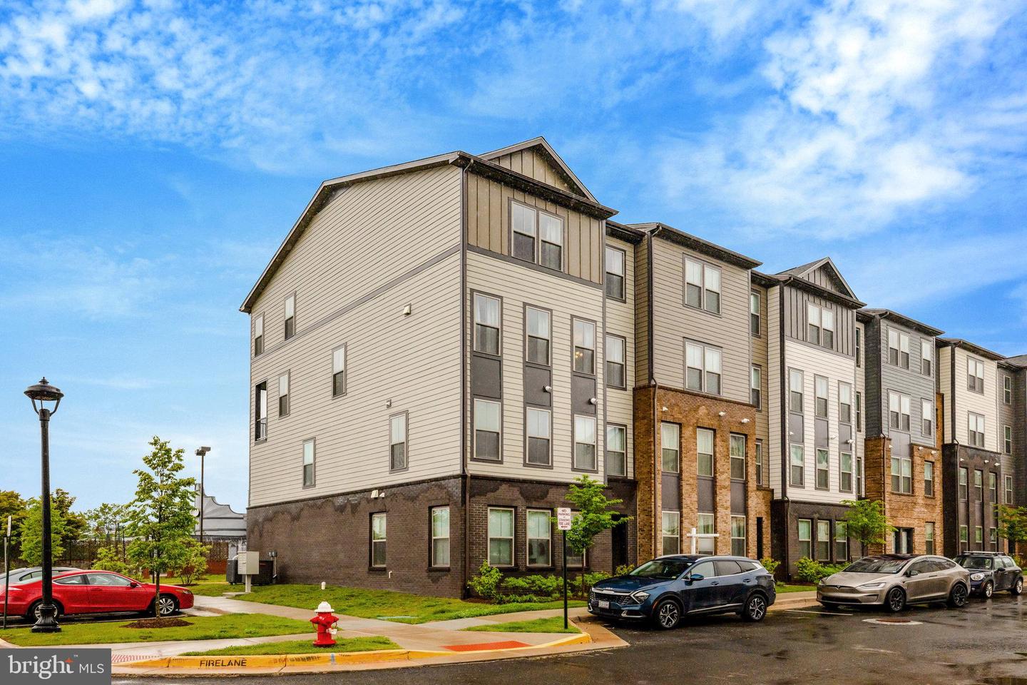 20941 BLUEBIRD SQ, STERLING, Virginia 20165, 3 Bedrooms Bedrooms, ,2 BathroomsBathrooms,Residential,For sale,20941 BLUEBIRD SQ,VALO2097186 MLS # VALO2097186