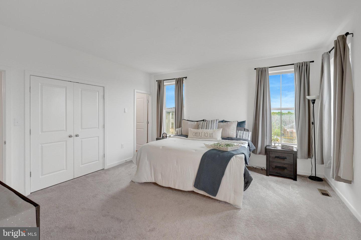 20941 BLUEBIRD SQ, STERLING, Virginia 20165, 3 Bedrooms Bedrooms, ,2 BathroomsBathrooms,Residential,For sale,20941 BLUEBIRD SQ,VALO2097186 MLS # VALO2097186