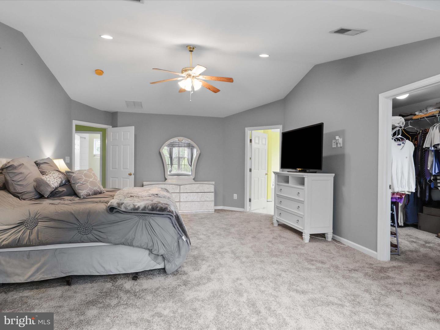 9499 BALLAGAN CT, BRISTOW, Virginia 20136, 4 Bedrooms Bedrooms, ,3 BathroomsBathrooms,Residential,For sale,9499 BALLAGAN CT,VAPW2095180 MLS # VAPW2095180