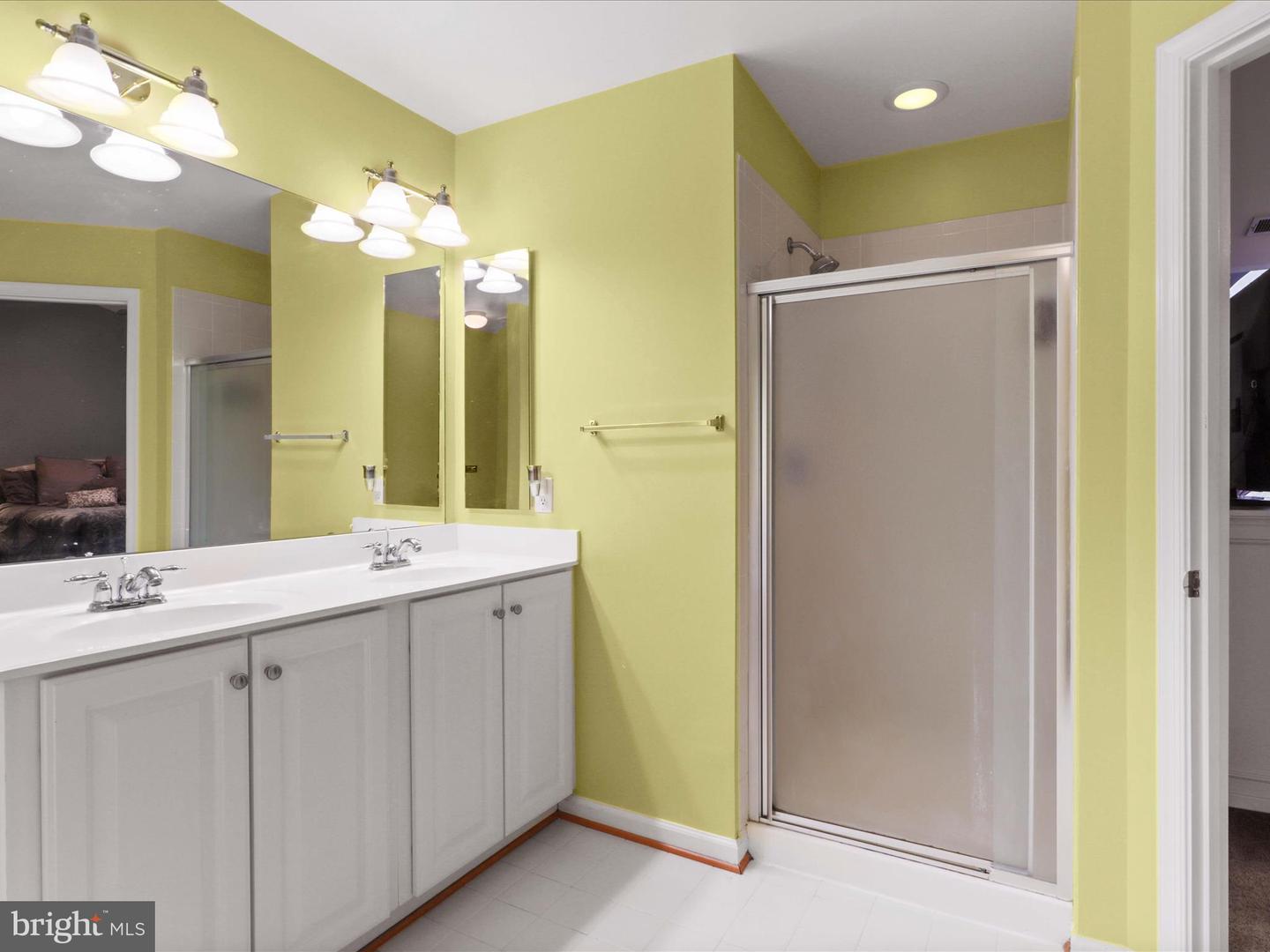 9499 BALLAGAN CT, BRISTOW, Virginia 20136, 4 Bedrooms Bedrooms, ,3 BathroomsBathrooms,Residential,For sale,9499 BALLAGAN CT,VAPW2095180 MLS # VAPW2095180