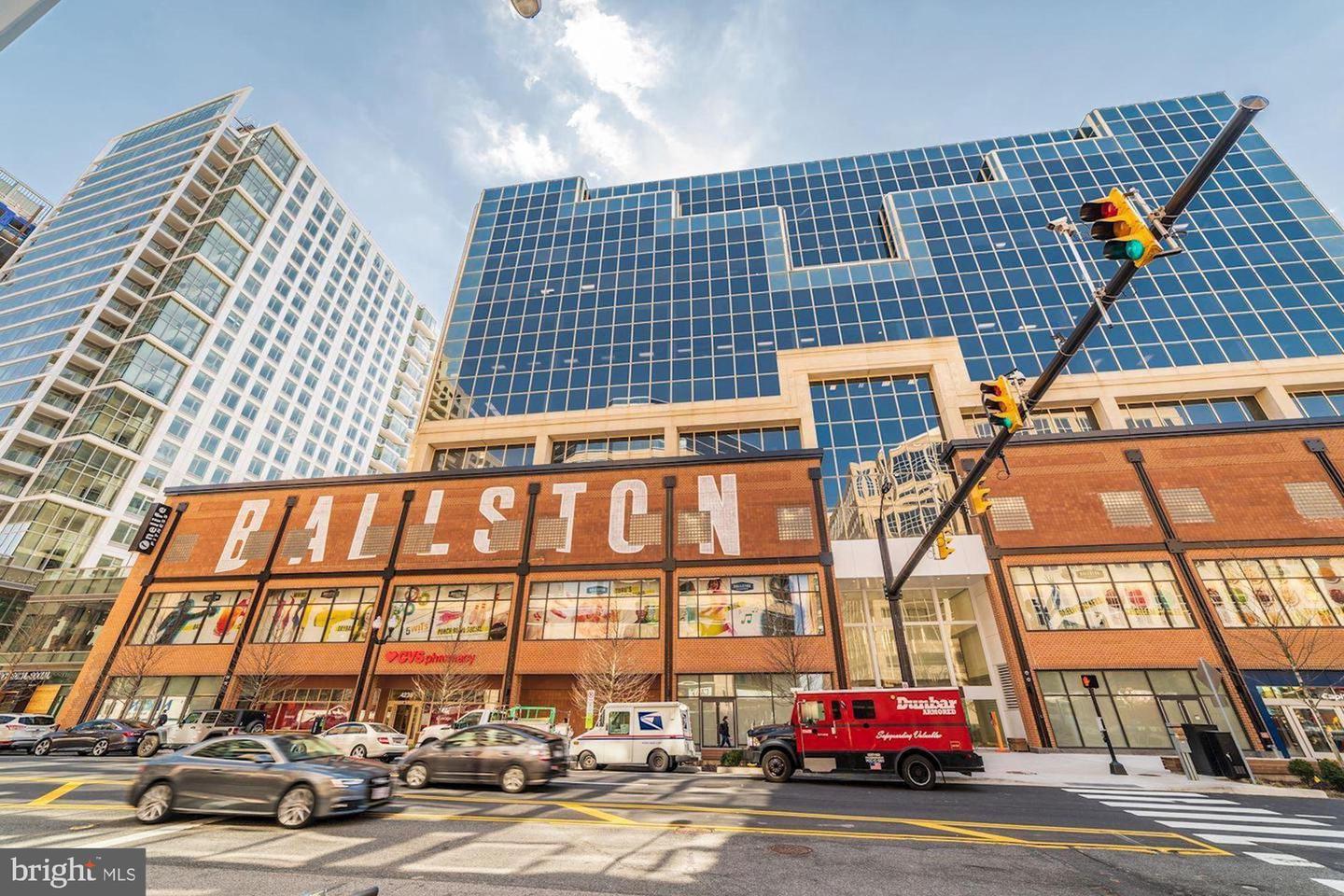 4141 N HENDERSON RD #213, ARLINGTON, Virginia 22203, 1 Bedroom Bedrooms, ,1 BathroomBathrooms,Residential,For sale,4141 N HENDERSON RD #213,VAAR2057868 MLS # VAAR2057868
