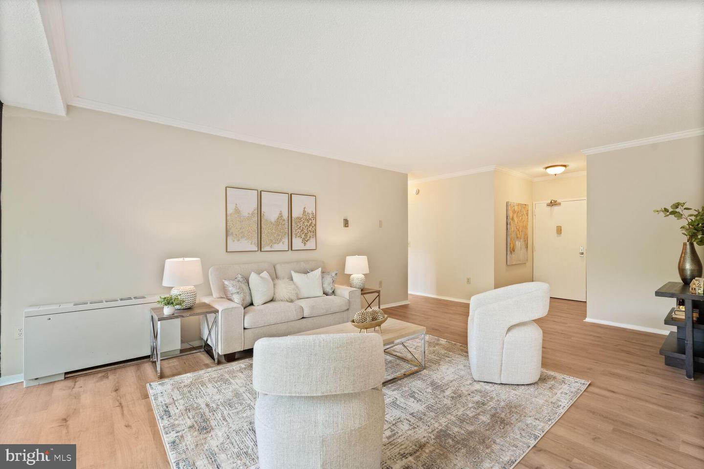 4141 N HENDERSON RD #213, ARLINGTON, Virginia 22203, 1 Bedroom Bedrooms, ,1 BathroomBathrooms,Residential,For sale,4141 N HENDERSON RD #213,VAAR2057868 MLS # VAAR2057868