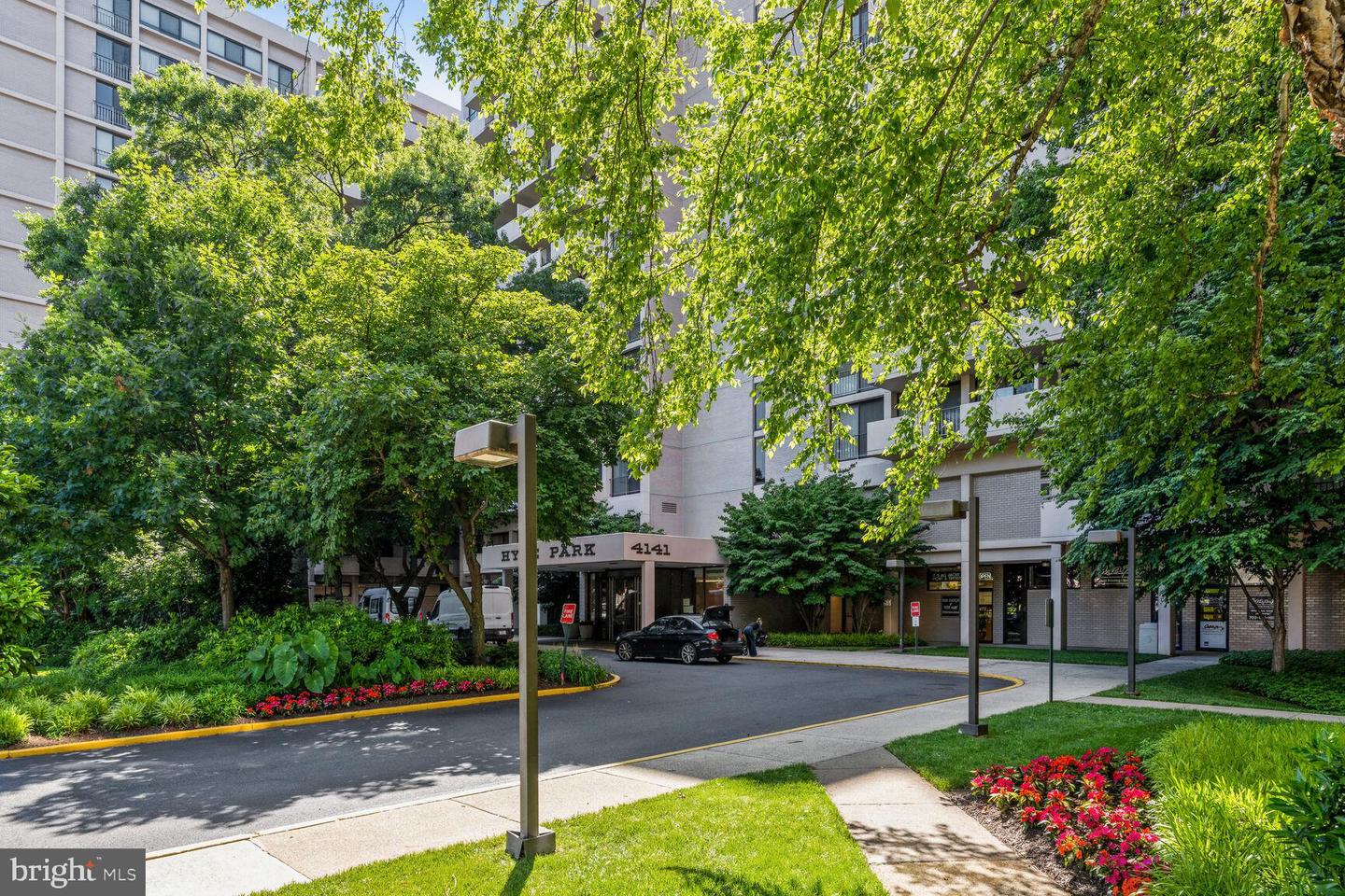 4141 N HENDERSON RD #213, ARLINGTON, Virginia 22203, 1 Bedroom Bedrooms, ,1 BathroomBathrooms,Residential,For sale,4141 N HENDERSON RD #213,VAAR2057868 MLS # VAAR2057868