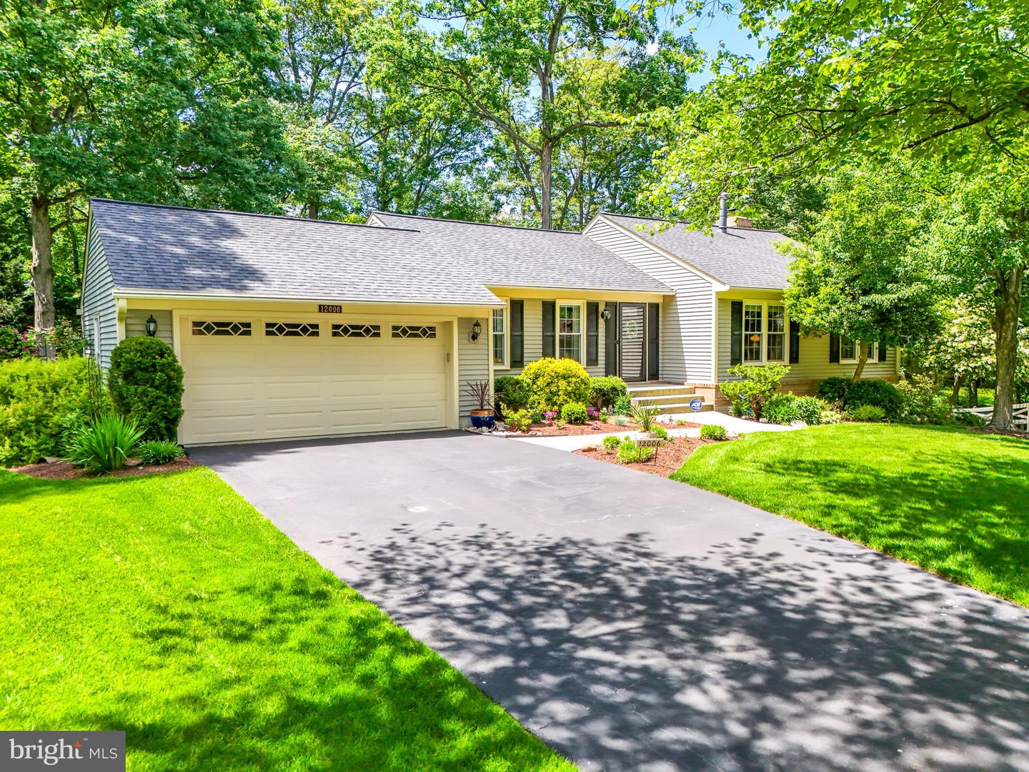 12006 PEBBLE BROOKE CT, WOODBRIDGE, Virginia 22192, 4 Bedrooms Bedrooms, ,2 BathroomsBathrooms,Residential,For sale,12006 PEBBLE BROOKE CT,VAPW2095258 MLS # VAPW2095258