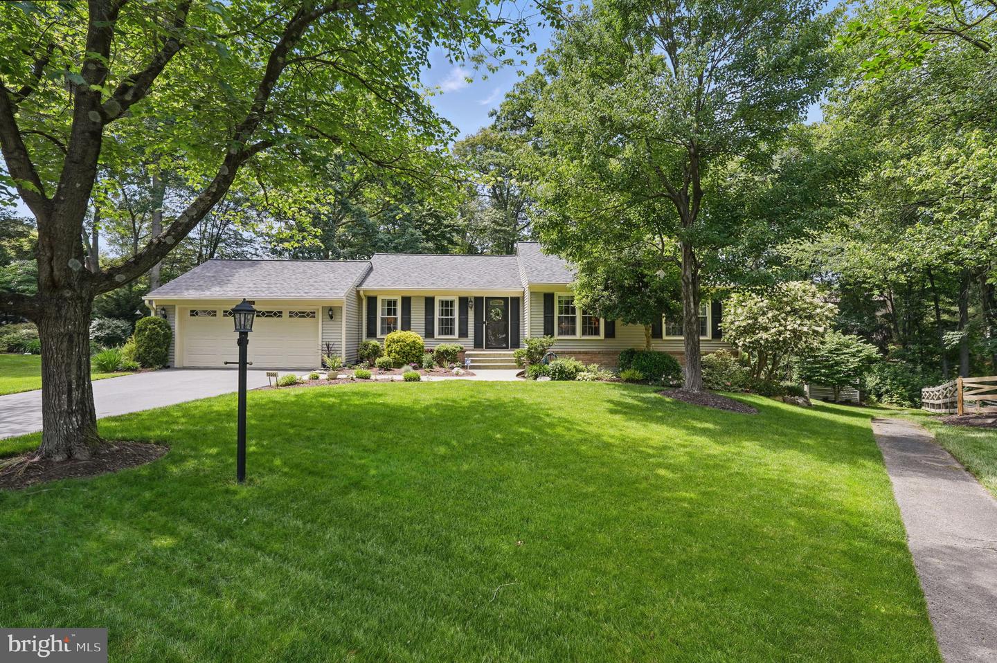 12006 PEBBLE BROOKE CT, WOODBRIDGE, Virginia 22192, 4 Bedrooms Bedrooms, ,2 BathroomsBathrooms,Residential,For sale,12006 PEBBLE BROOKE CT,VAPW2095258 MLS # VAPW2095258