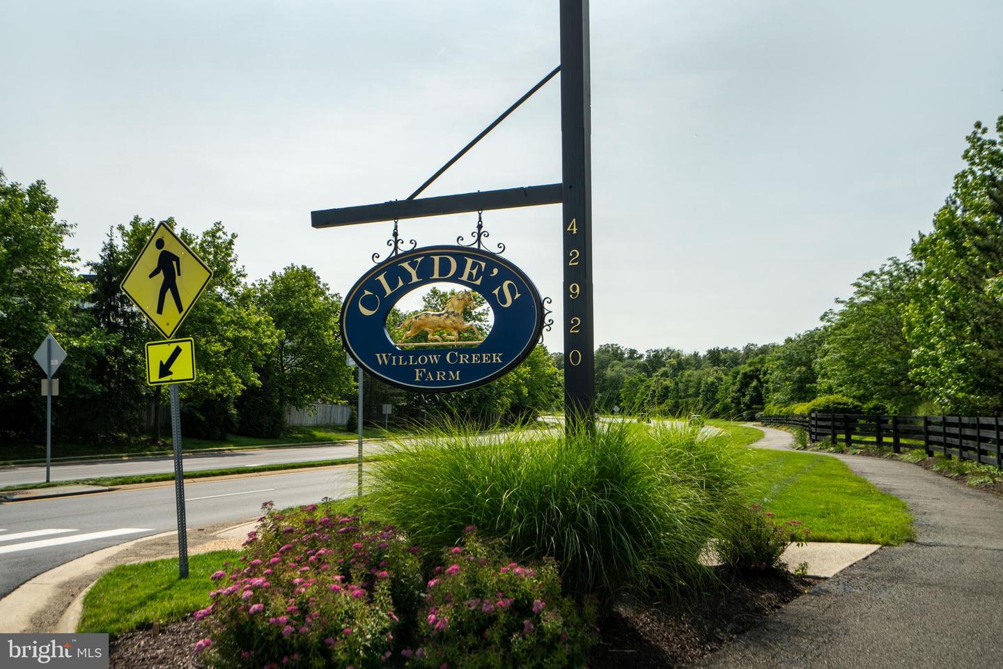 21381 CHICKACOAN TRAIL DR, BROADLANDS, Virginia 20148, 4 Bedrooms Bedrooms, ,4 BathroomsBathrooms,Residential,For sale,21381 CHICKACOAN TRAIL DR,VALO2097438 MLS # VALO2097438
