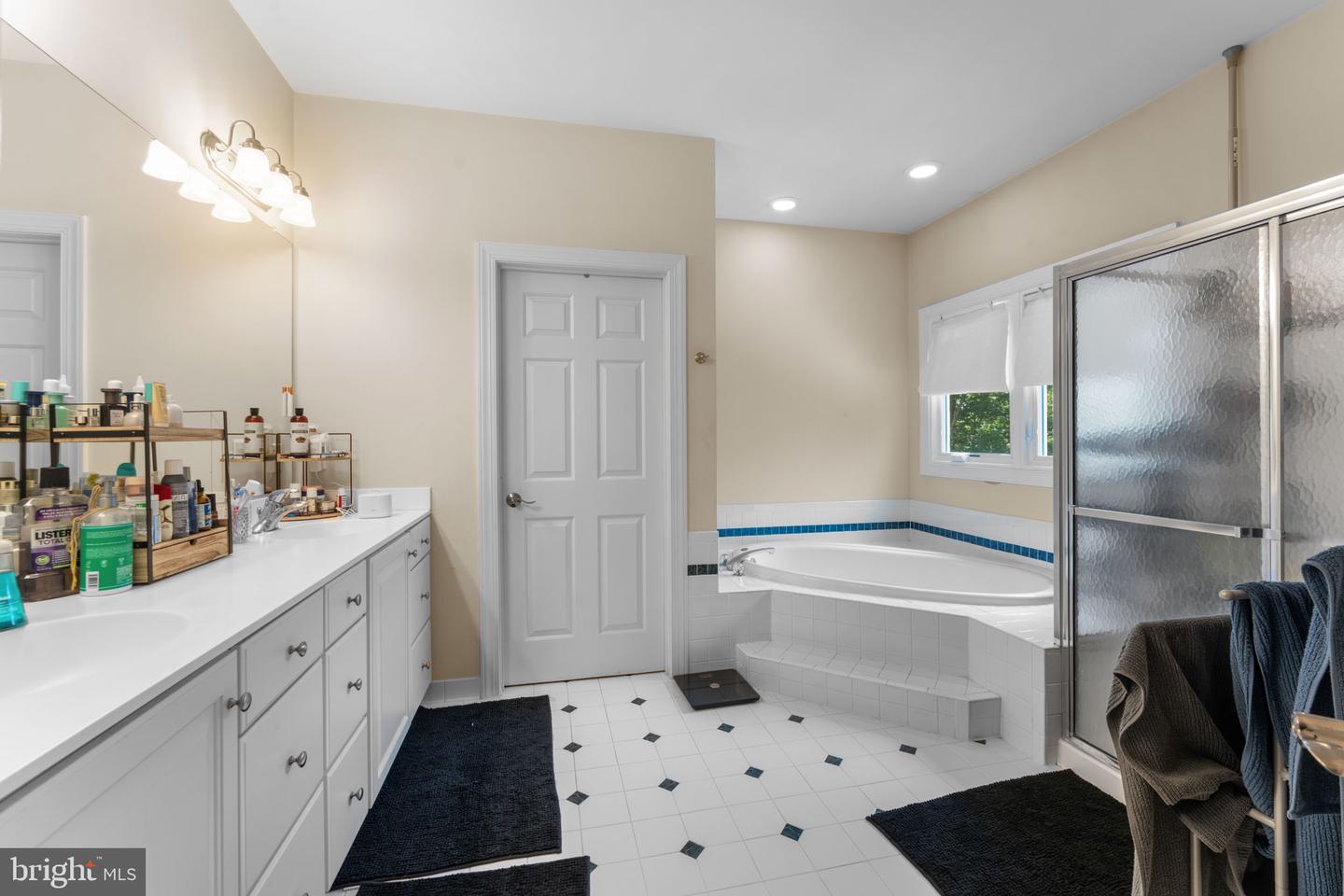 12694 ARTHUR GRAVES JR CT, BRISTOW, Virginia 20136, 4 Bedrooms Bedrooms, ,3 BathroomsBathrooms,Residential,For sale,12694 ARTHUR GRAVES JR CT,VAPW2095338 MLS # VAPW2095338