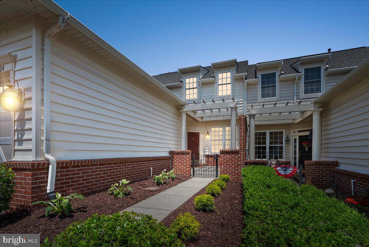 44324 STABLEFORD SQ, ASHBURN, Virginia 20147, 2 Bedrooms Bedrooms, ,2 BathroomsBathrooms,Residential,For sale,44324 STABLEFORD SQ,VALO2097624 MLS # VALO2097624