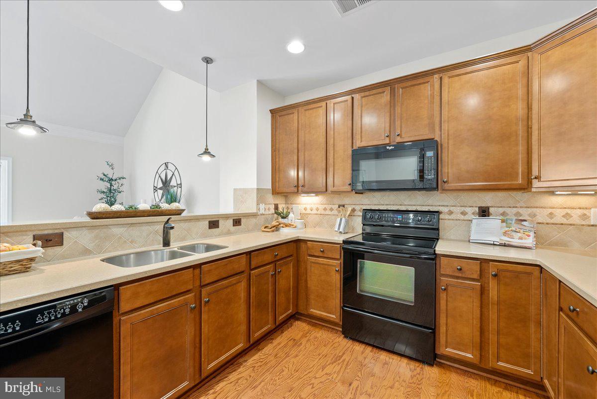 44324 STABLEFORD SQ, ASHBURN, Virginia 20147, 2 Bedrooms Bedrooms, ,2 BathroomsBathrooms,Residential,For sale,44324 STABLEFORD SQ,VALO2097624 MLS # VALO2097624