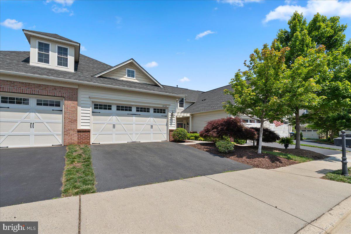 44324 STABLEFORD SQ, ASHBURN, Virginia 20147, 2 Bedrooms Bedrooms, ,2 BathroomsBathrooms,Residential,For sale,44324 STABLEFORD SQ,VALO2097624 MLS # VALO2097624
