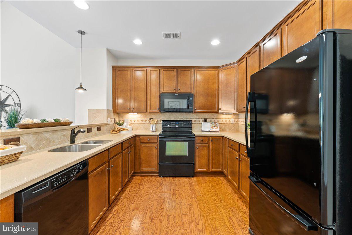 44324 STABLEFORD SQ, ASHBURN, Virginia 20147, 2 Bedrooms Bedrooms, ,2 BathroomsBathrooms,Residential,For sale,44324 STABLEFORD SQ,VALO2097624 MLS # VALO2097624